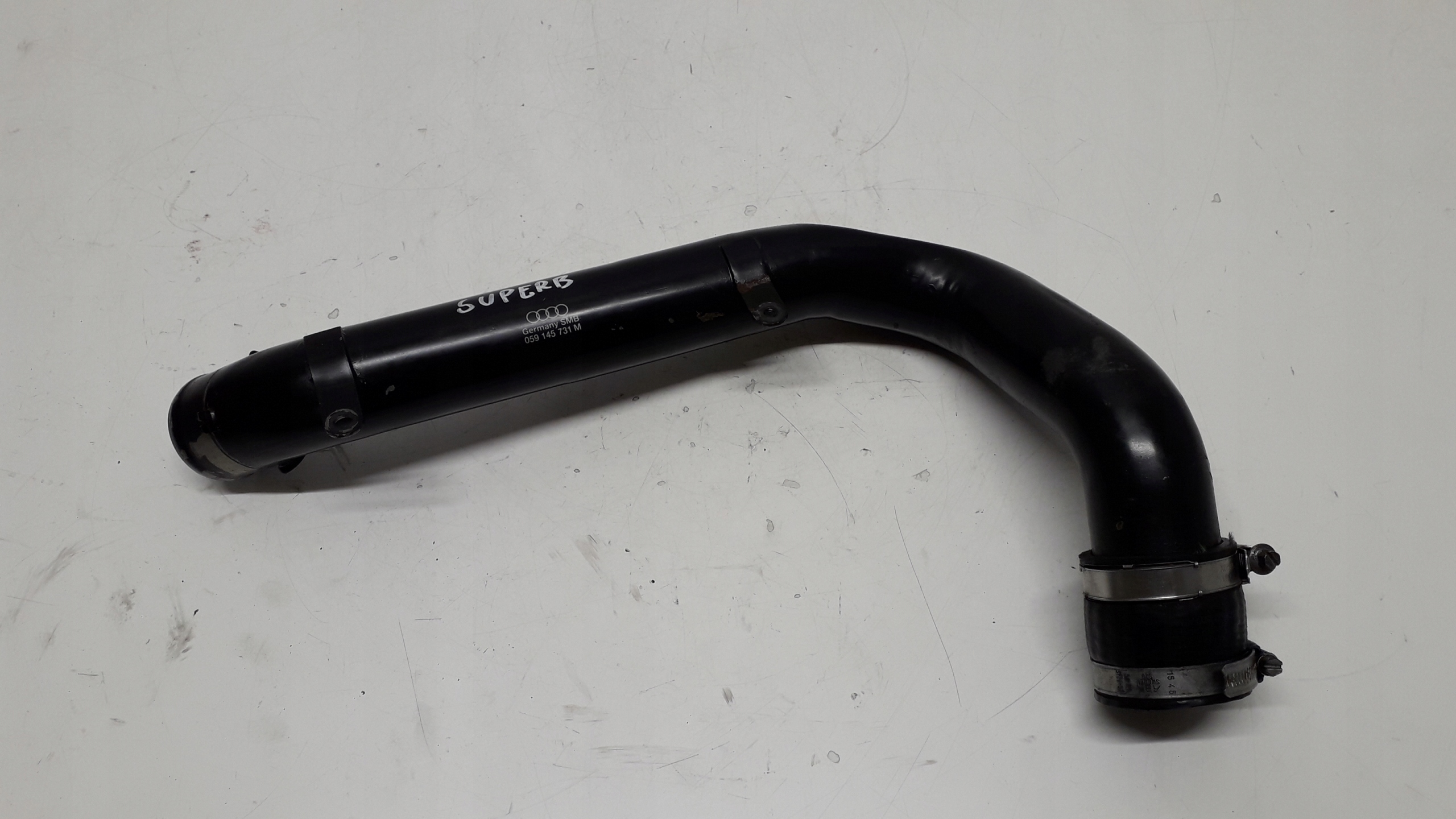 SUPERB 1 01- 2.5 V6 TDI AYM RURA PRZEWÓD POWIETRZA