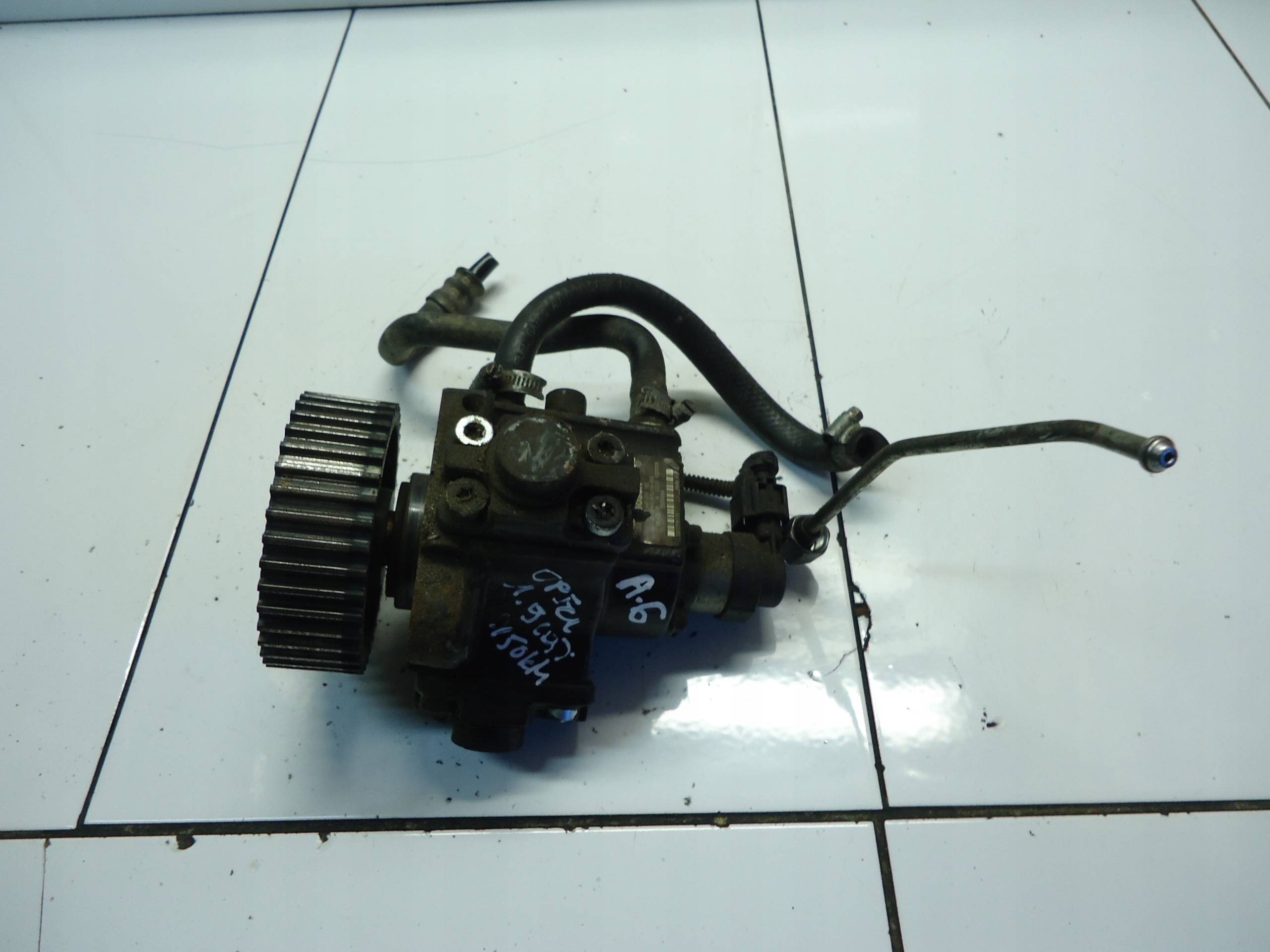 OPEL VECTRA 1.9 CDTI Z19DTH Einspritzpumpe 0445010183