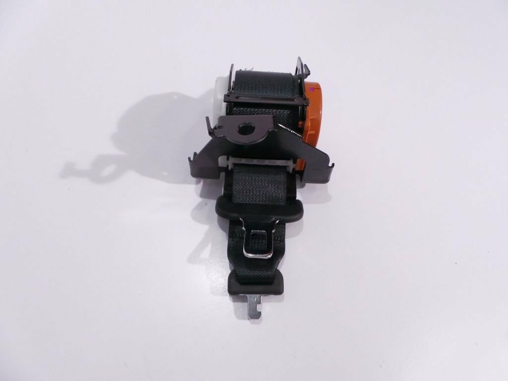 suzuki VITARA III 16 ремень безопасности средний