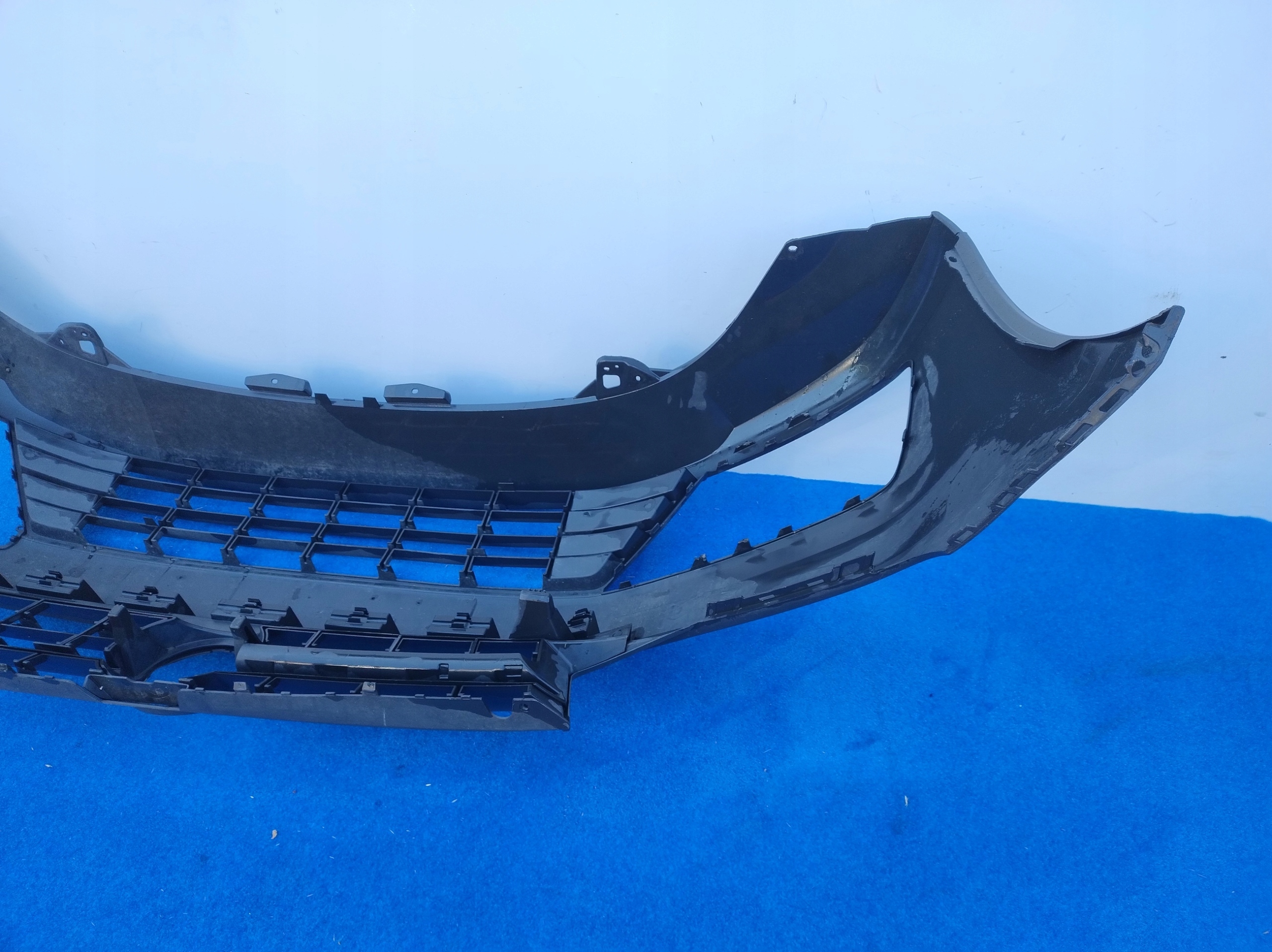 VW CADDY 15-20 ROK 2K5 bumper front below CHROMY 2K5807221J MB79