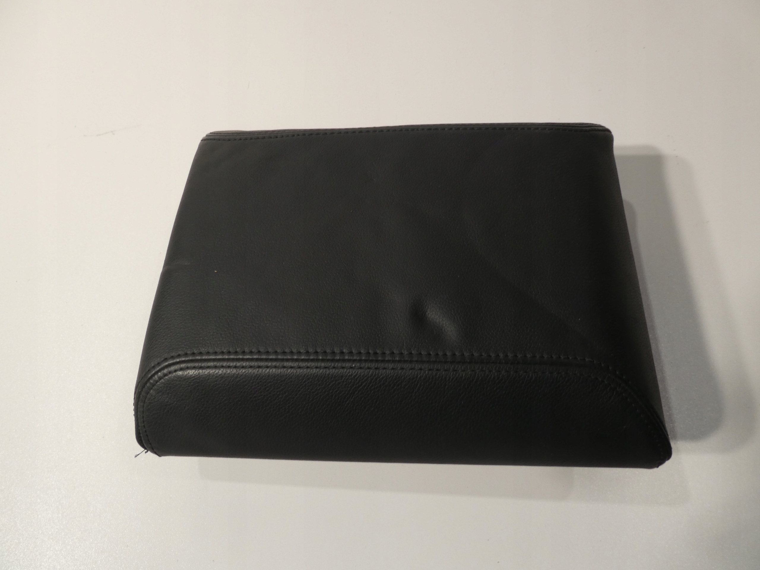 BRACCIOLO KANAPY POSTERIORE 5M0886327 VW