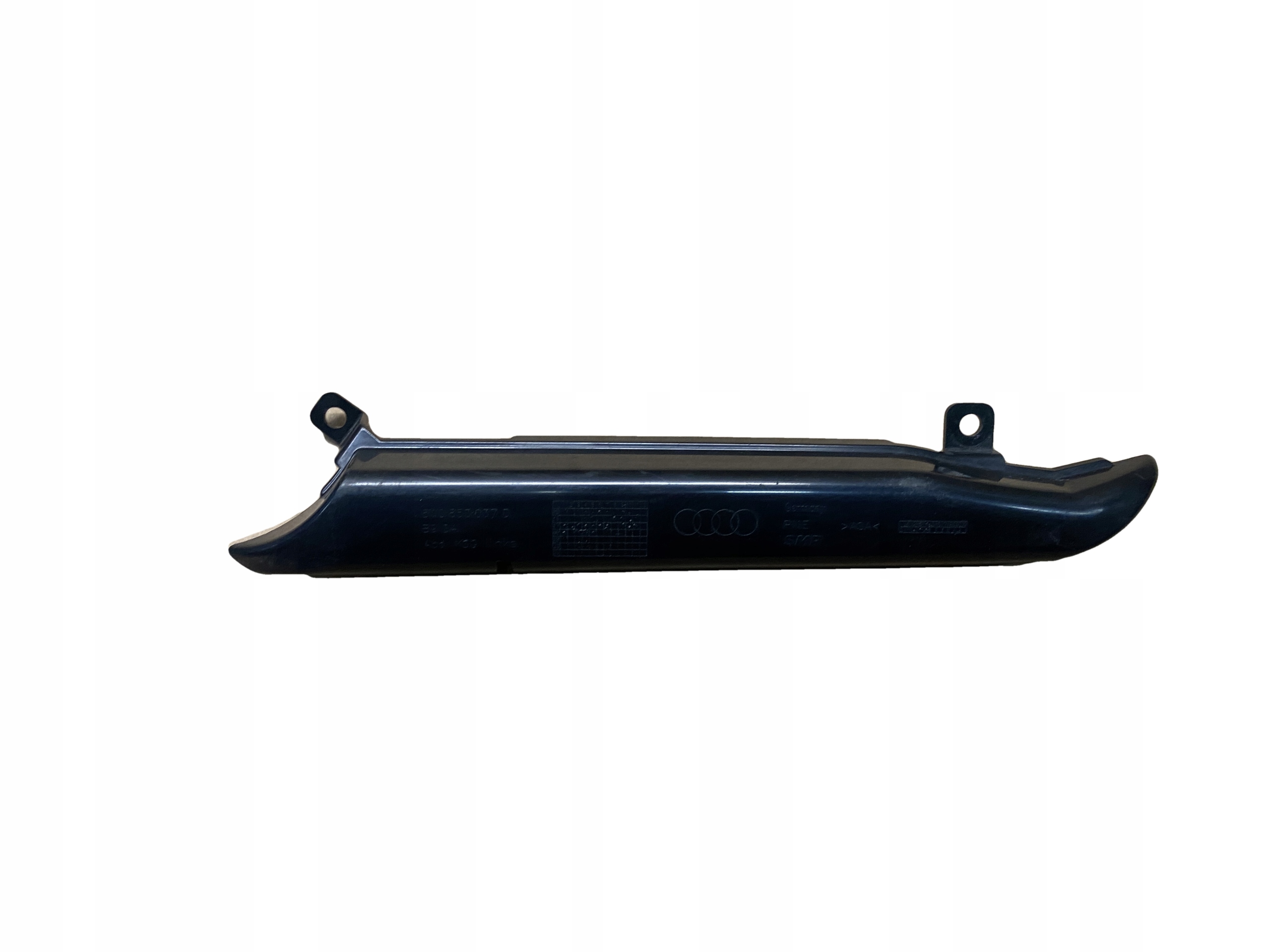 AUDI A4 8W B9 cap GRILLA 8W0853037D