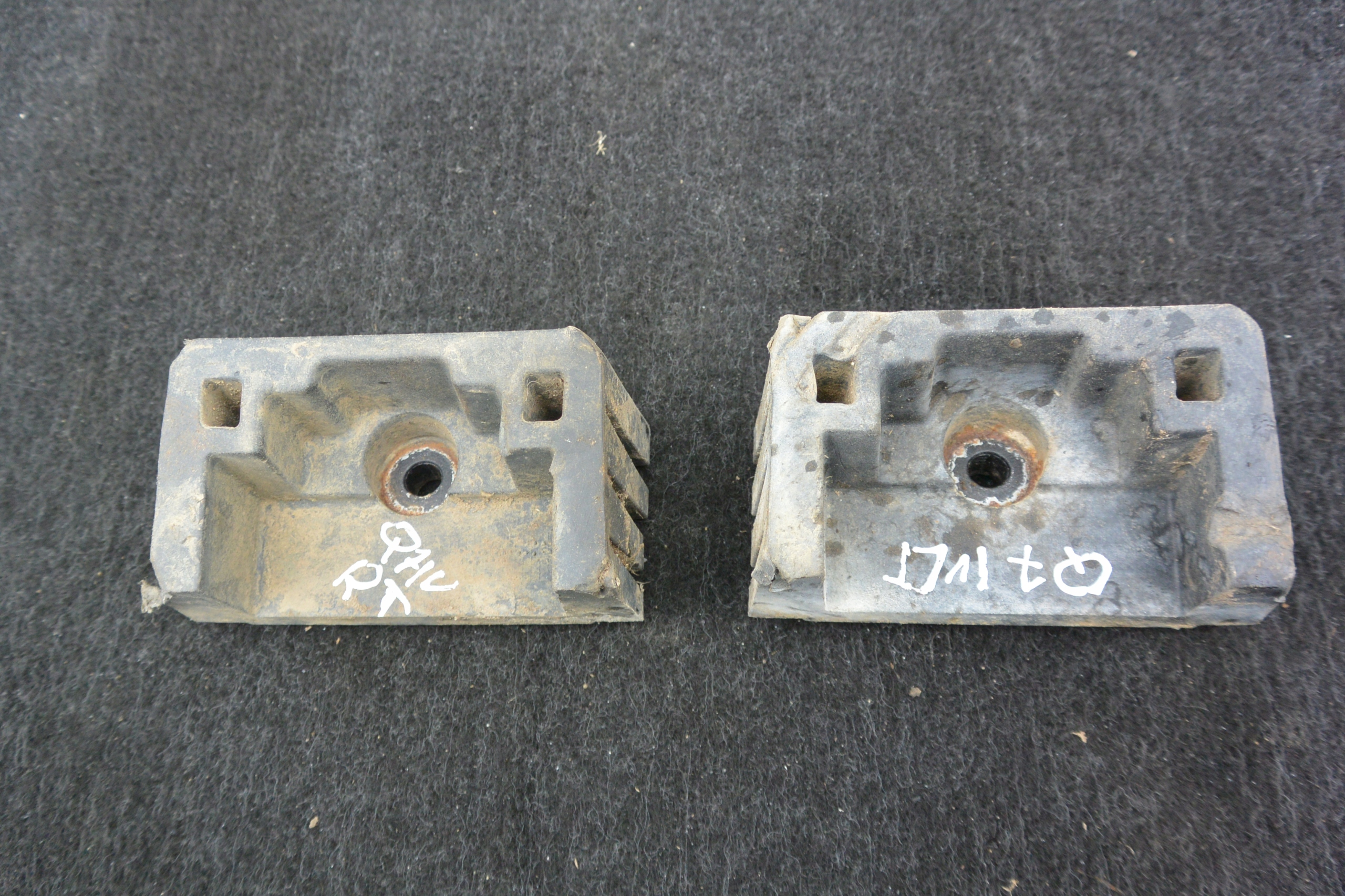 console below gear lever AUDI Q7 4L TOUAREG 7L