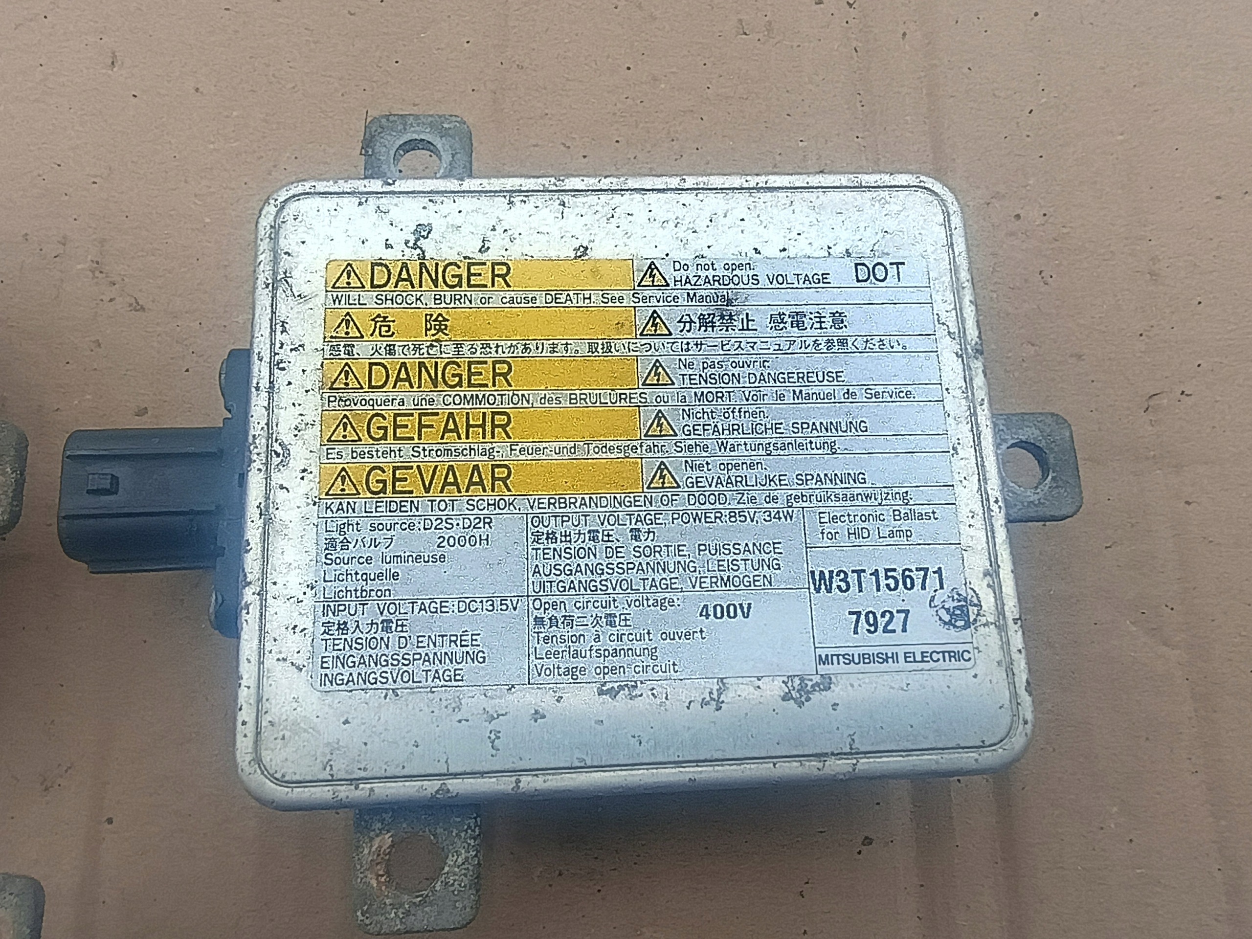řídící jednotka XENON W3T15671 MAZDA