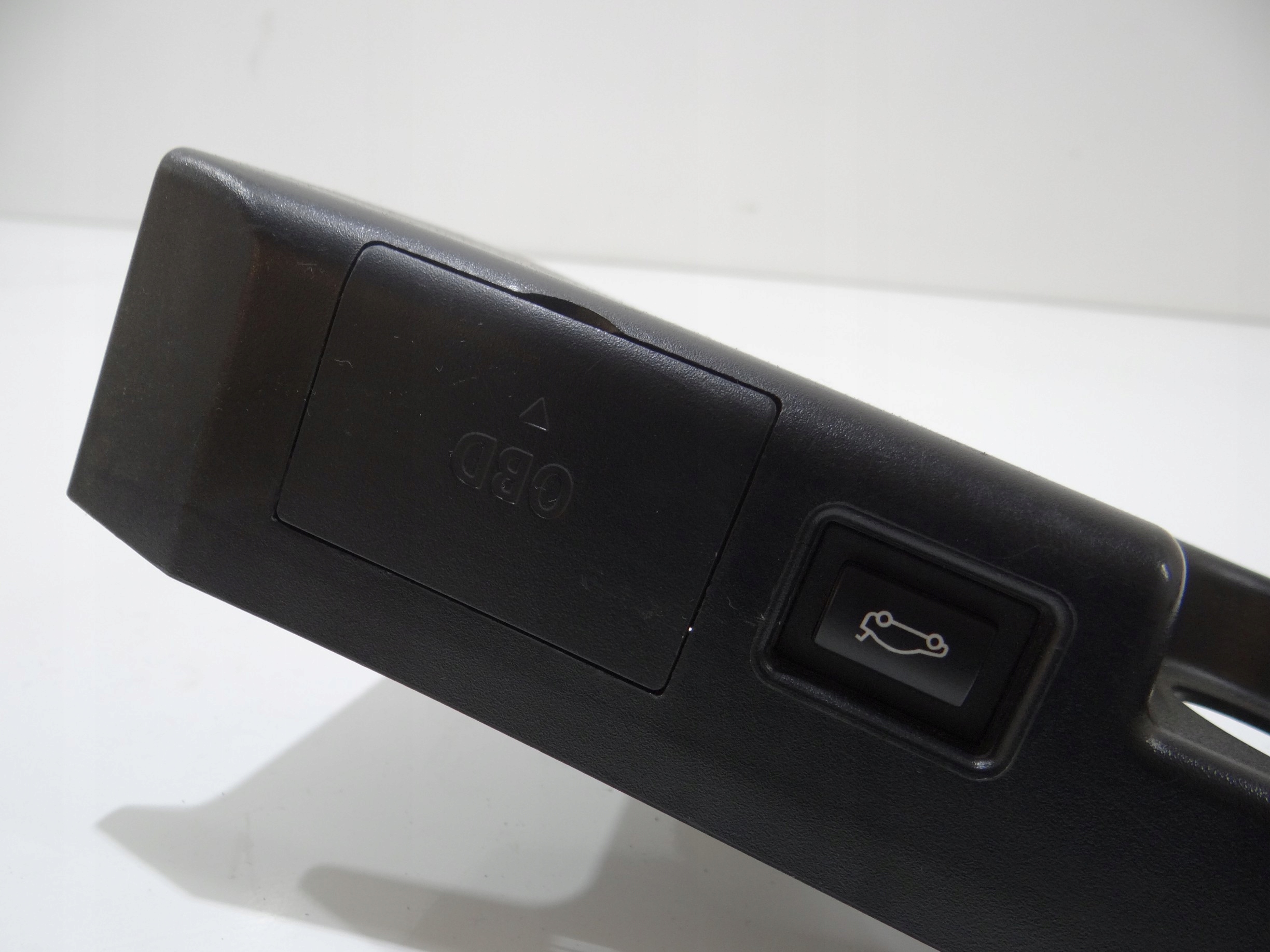 kryt SLUPKA PRAHU levá BMW E60 E61 7025029 (4273471)