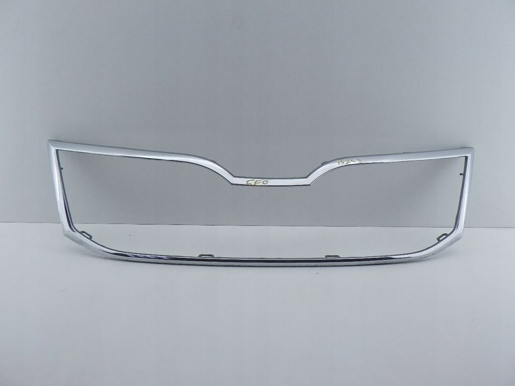 SKODA YETI рестайлинг 12- решетка радиатора