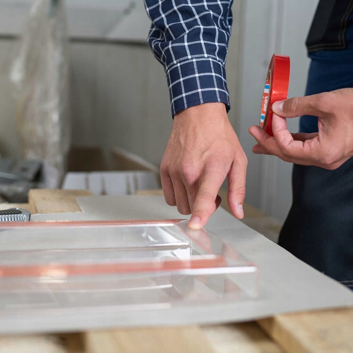 Dwustronna taśma montażowa przezroczysta tesa 5m Rodzaj taśma dwustronna