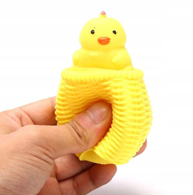 

Gniotek kurczak w koszyku sensoryczny antystresowy