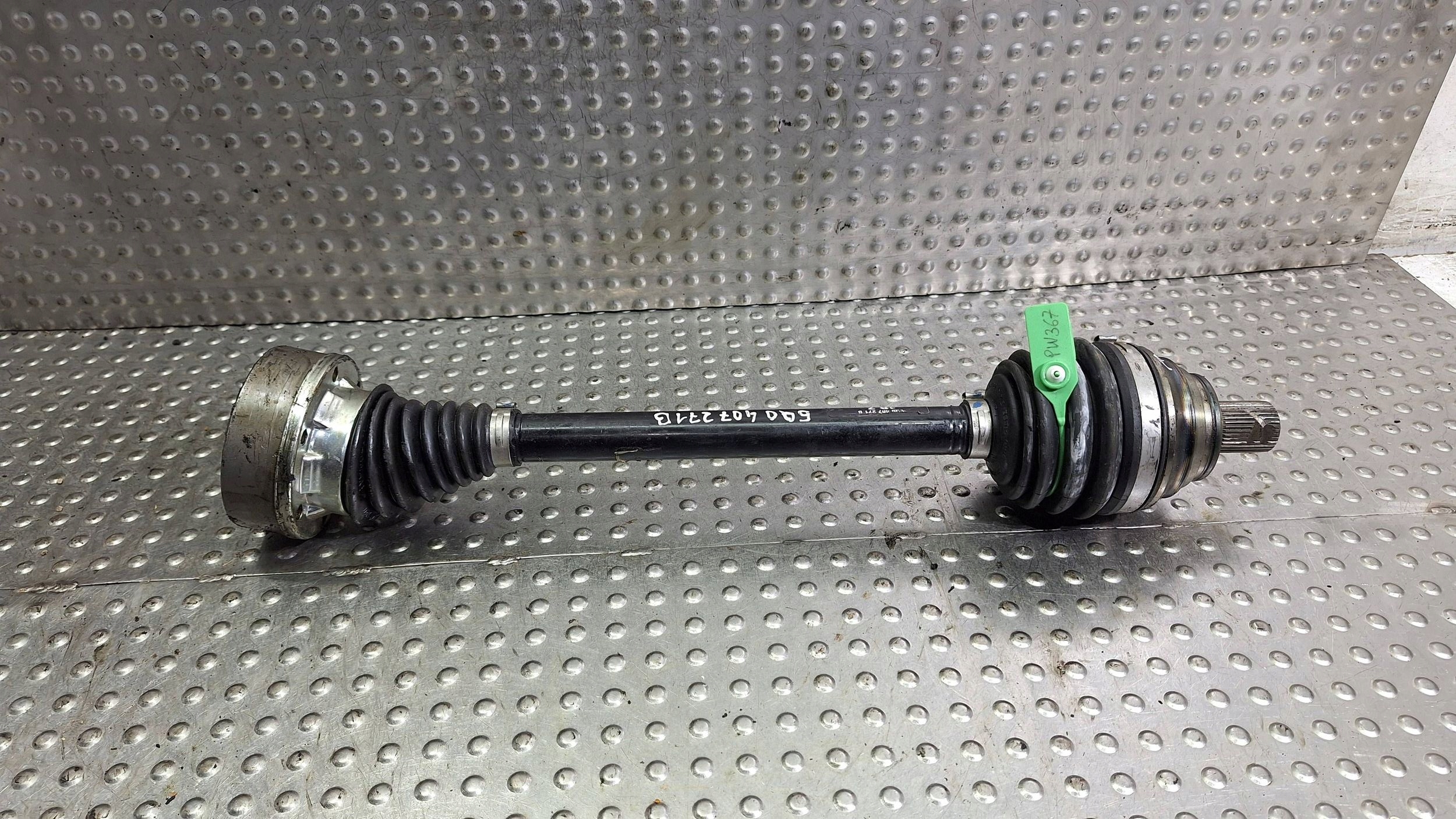 semi-axis left front 5Q0407271B A3 8V PASSAT B8 GOLF VII LEON OCTAVIA 1.2 TFSI