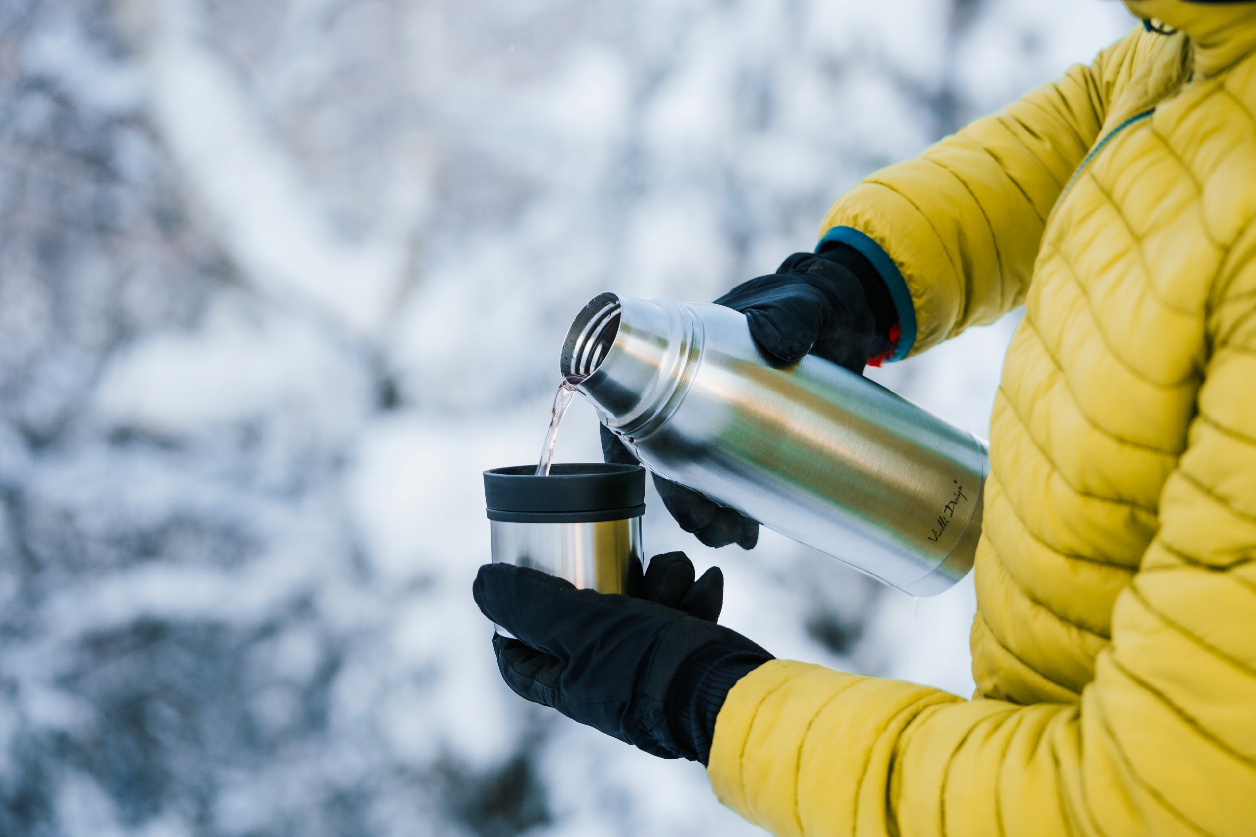 FUORI TERMOS STALOWY TURYSTYCZNY HERBATĘ KAWĘ 1L Materiał stal nierdzewna