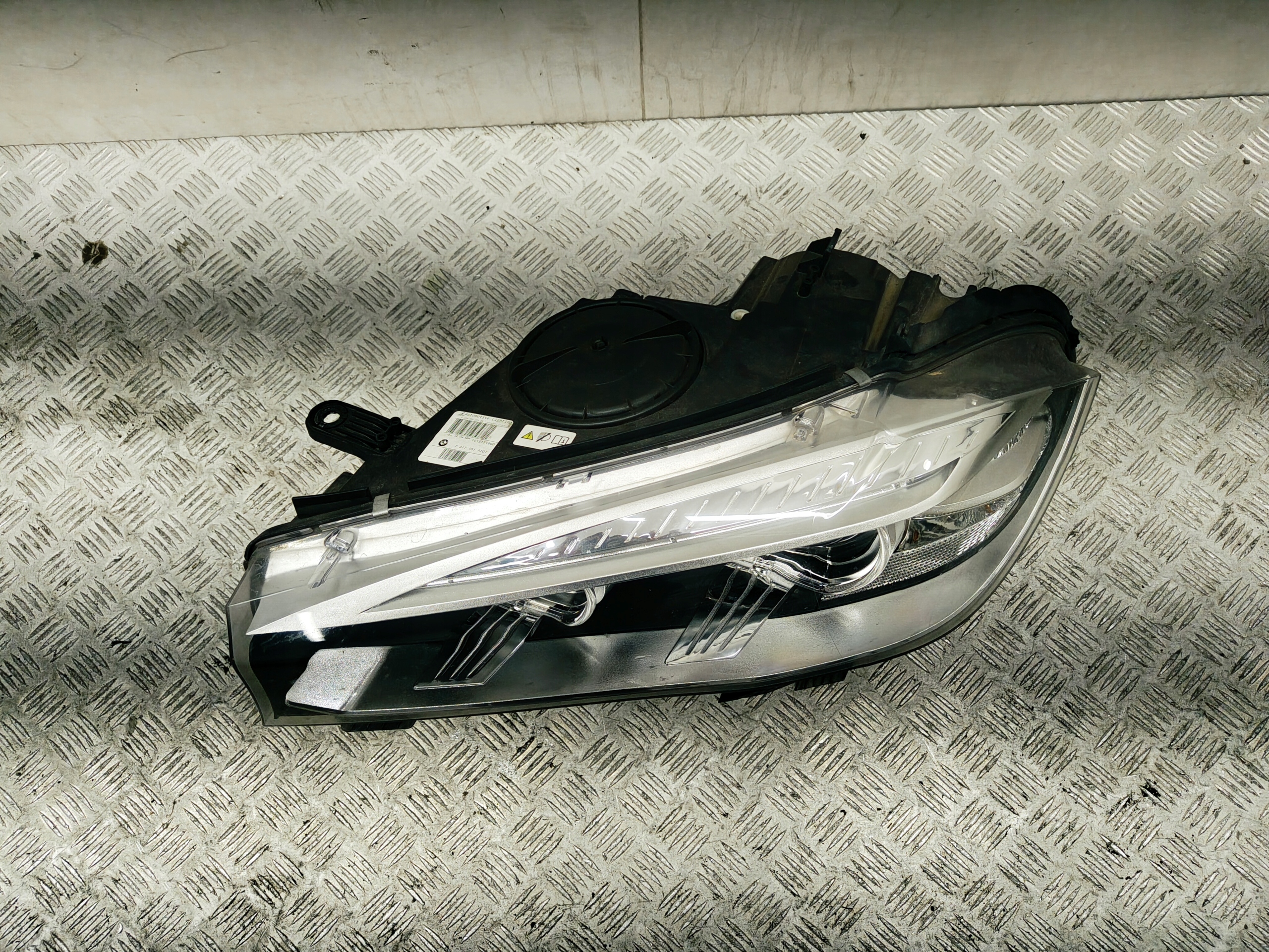 BMW X5 F15 light left front front XENON 7317101 EU