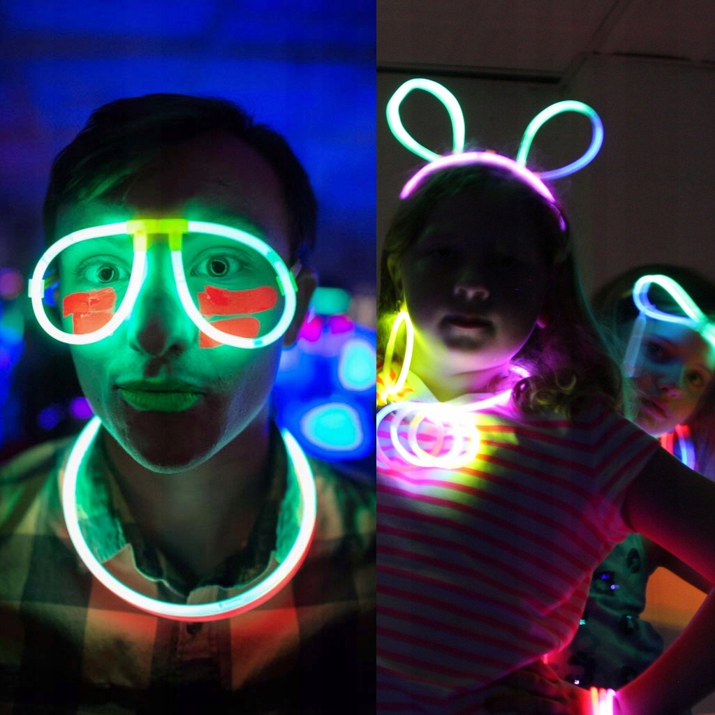 Opaski świecące PAŁECZKI fluorescencyjne 100 szt! Materiał Plastik