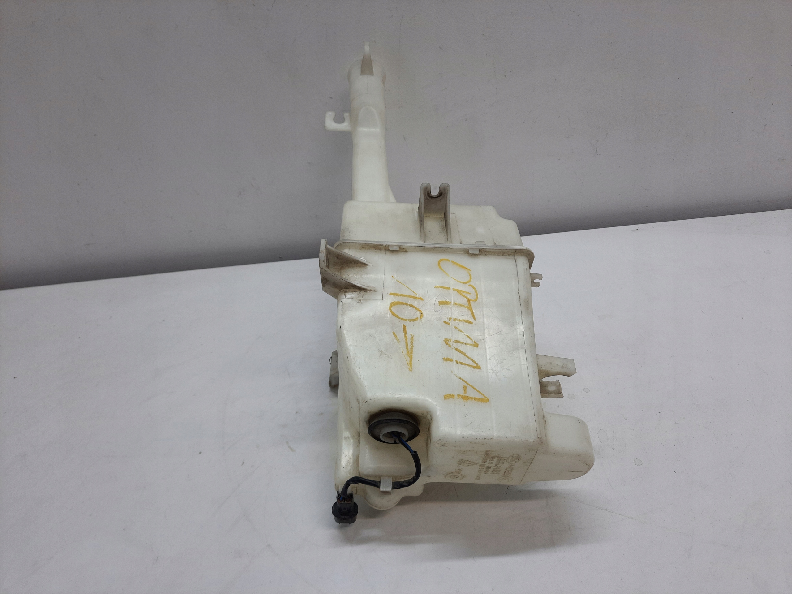 kia OPTIMA 3 III РЕСТАЙЛИНГ 13-15 бачок омывателя оригинал