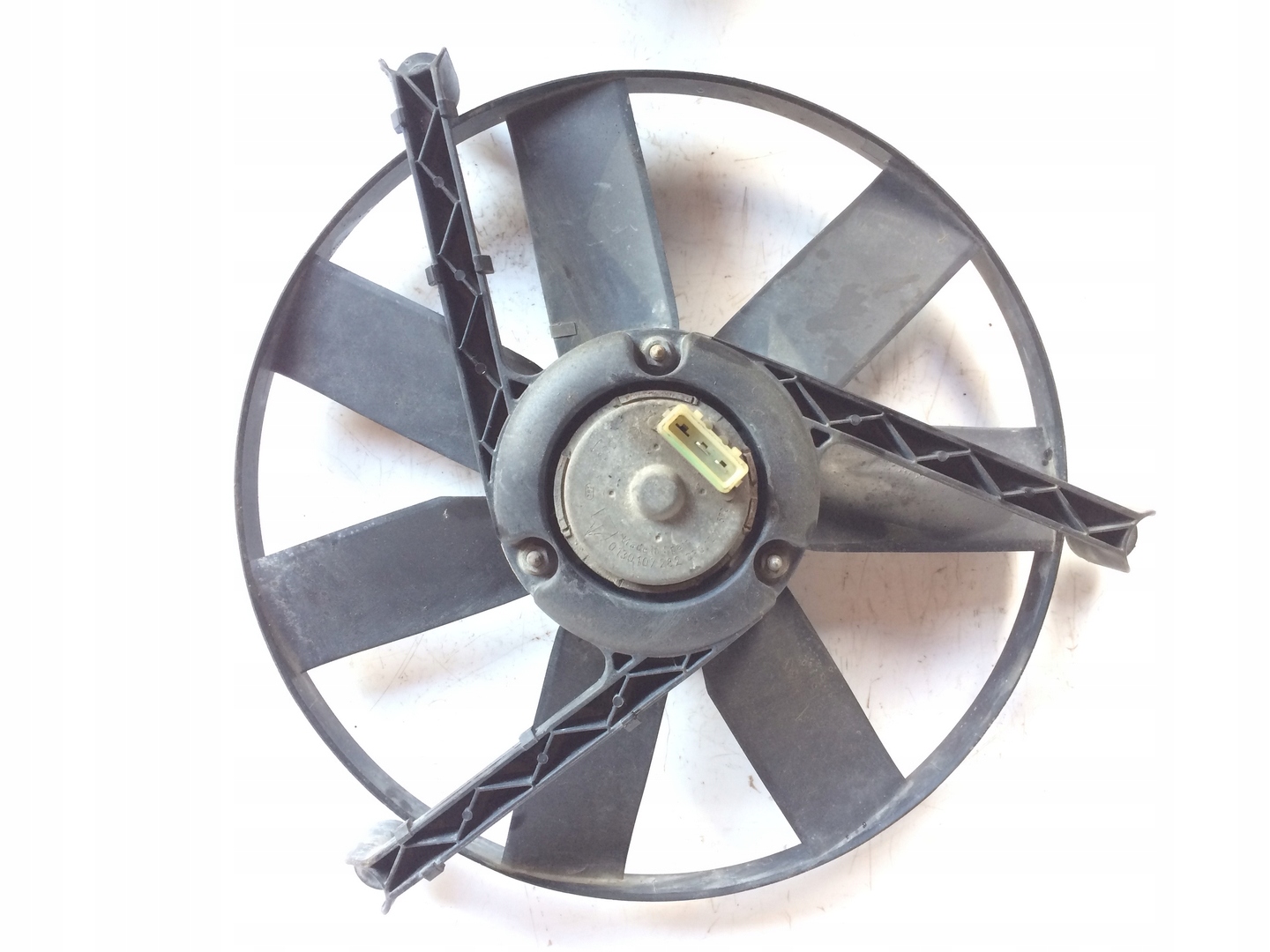 ventilátor chladiče VW POLO 130107282 VW