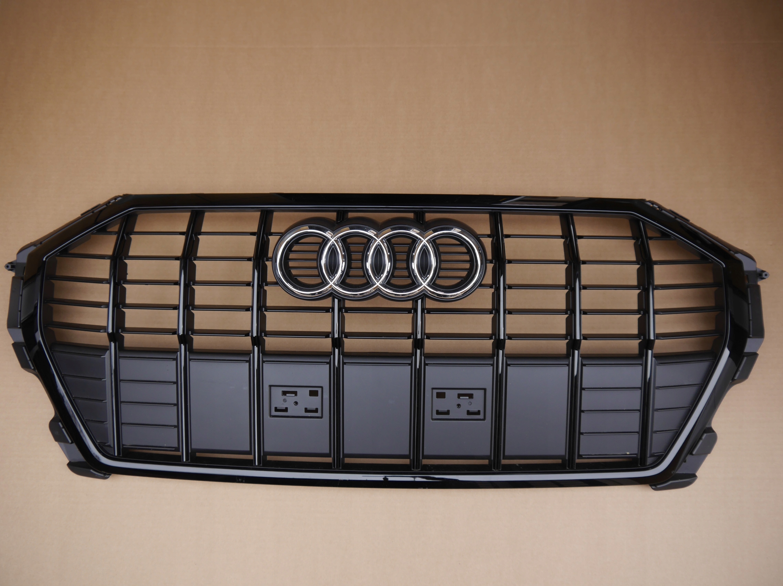 Audi Q3 Kühlergrill FRONTGRILL Kühlergitter 83A853651E0 - Thumbnail 1