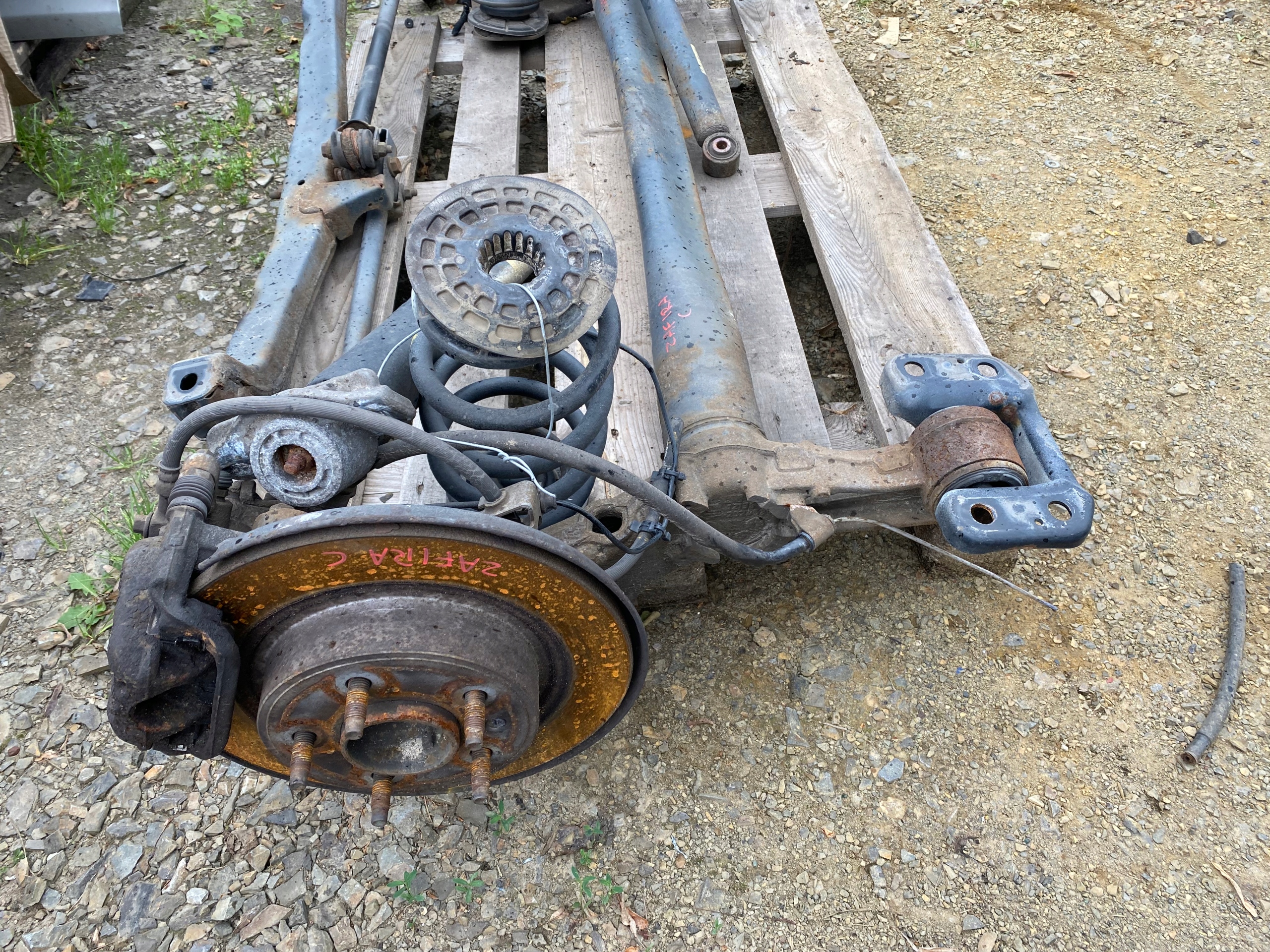 OPEL ZAFIRA C 2.0 CDTI BELKA ZAWIESZENIE TYŁ OŚ Typ samochodu Samochody osobowe