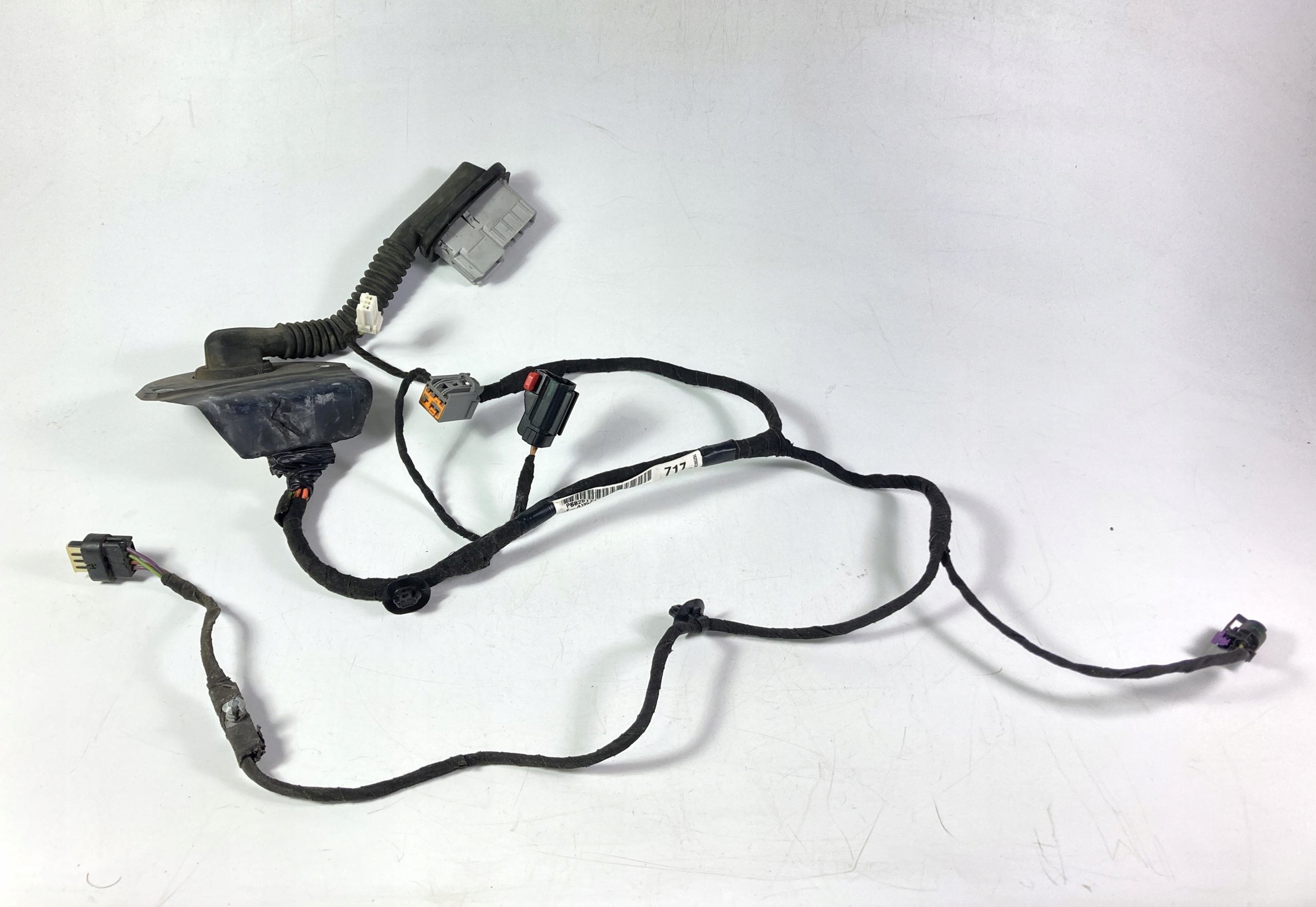 Dodge Durango 2016-17 bundle przewodow door left rear part 3.6 5.7