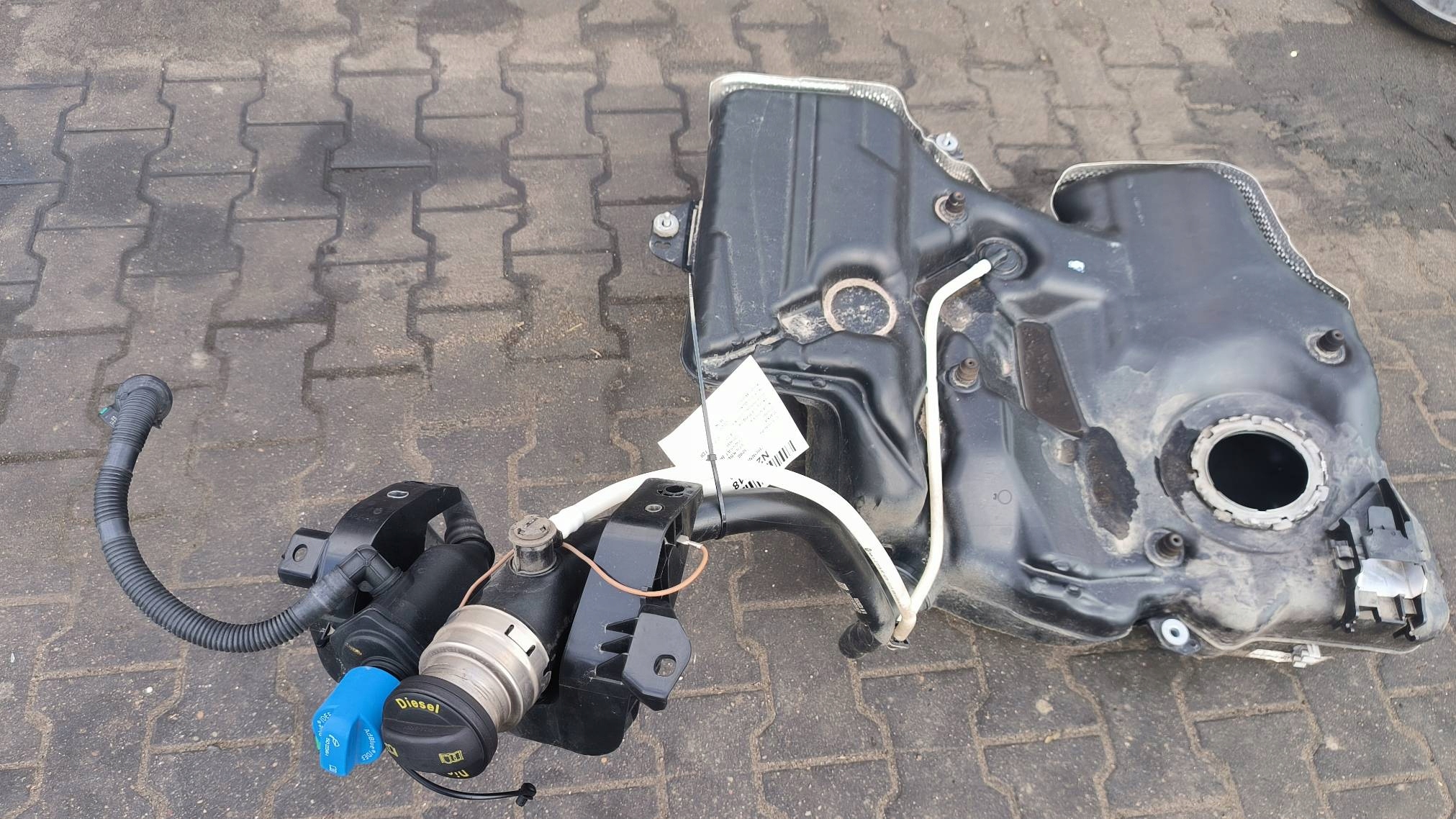 tank 3Q020101 VOLKSWAGEN PASSAT B8