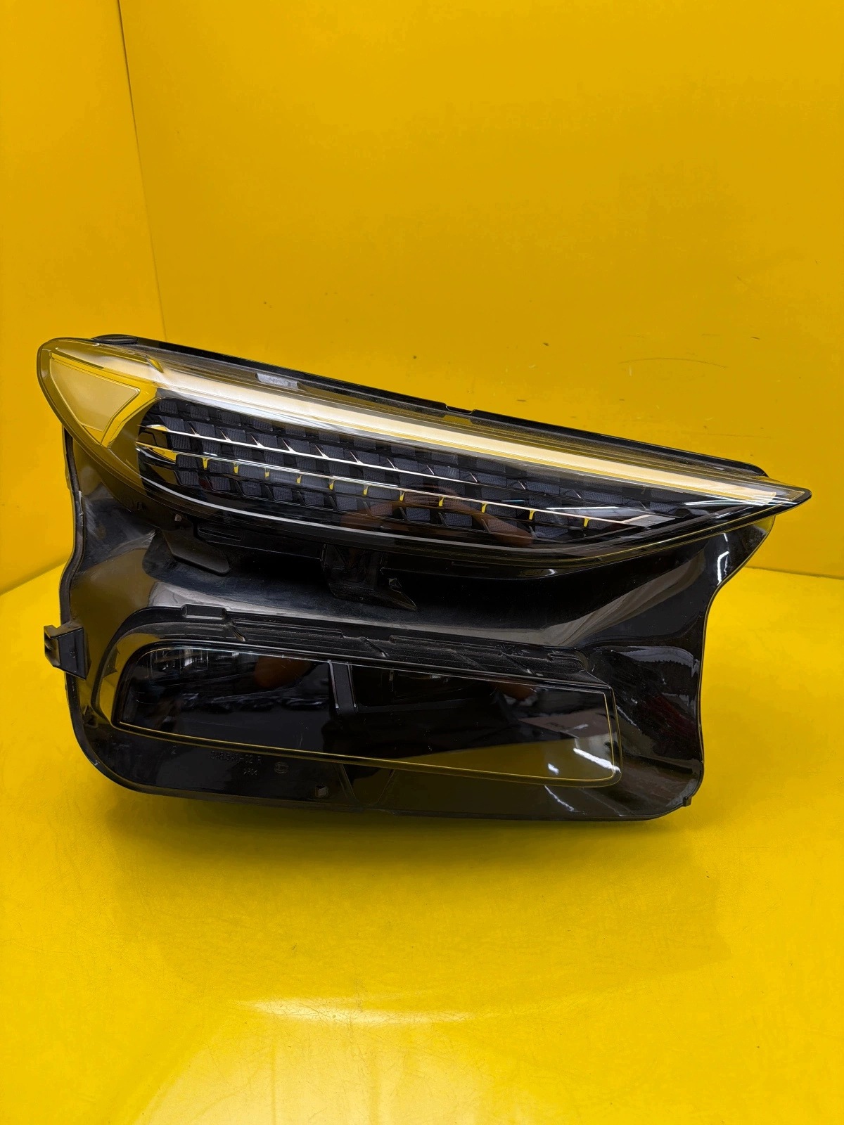 light right Audi Q6 E-Tron 85H Full Led 85H941040R
