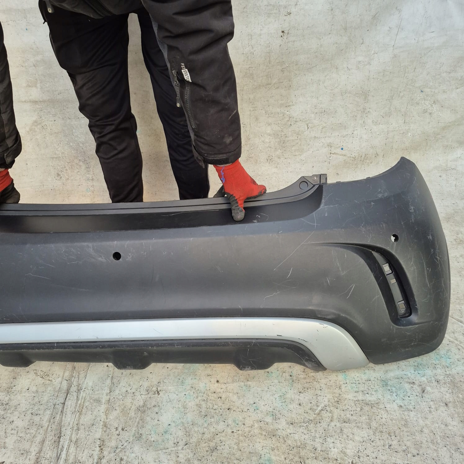 OPEL KARL ROCKS 16- bumper rear part rear PDC 42453387