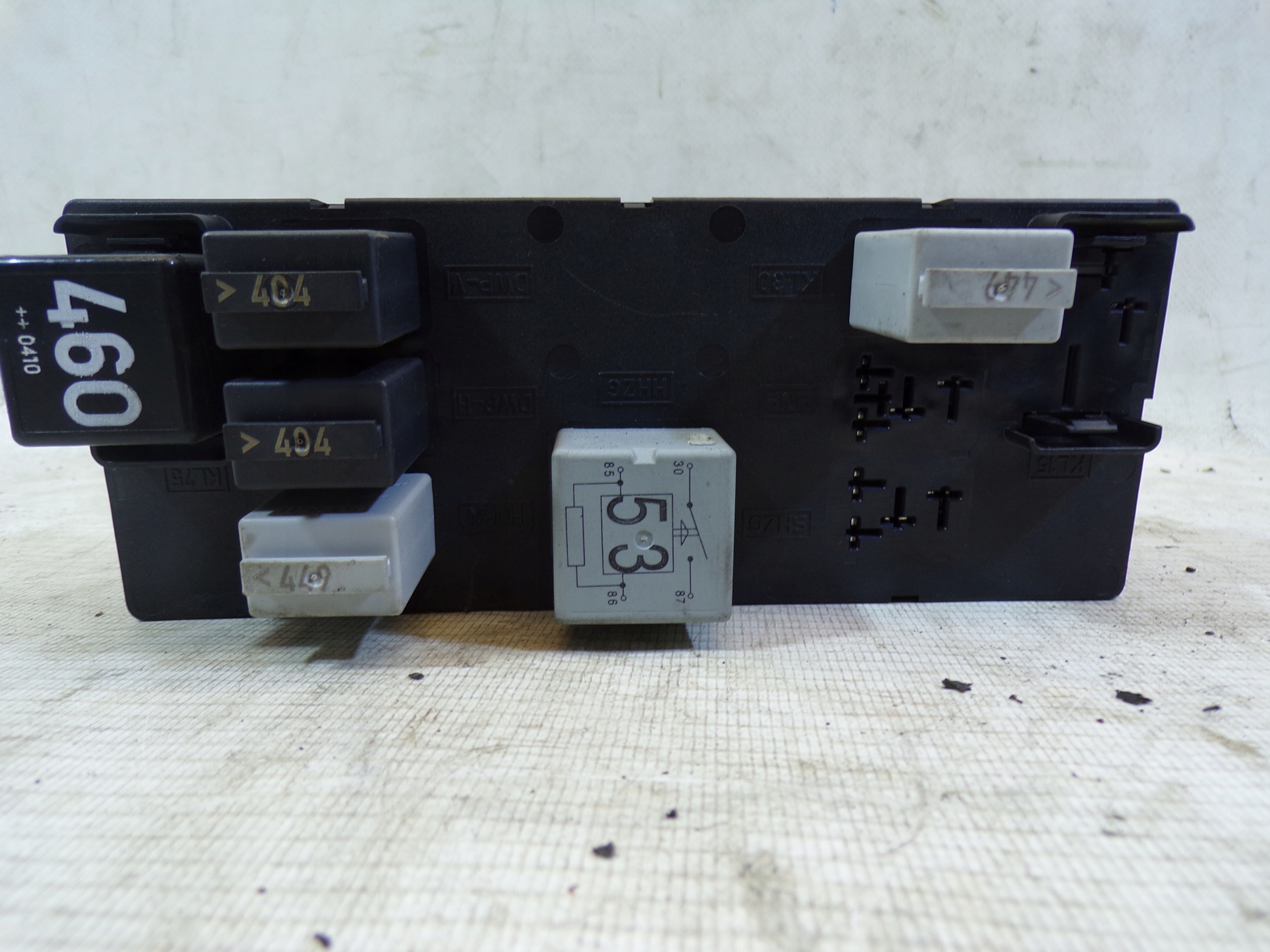 running board STARTOWY VOLKSWAGEN GOLF 5 V 1.6 06A906033CA