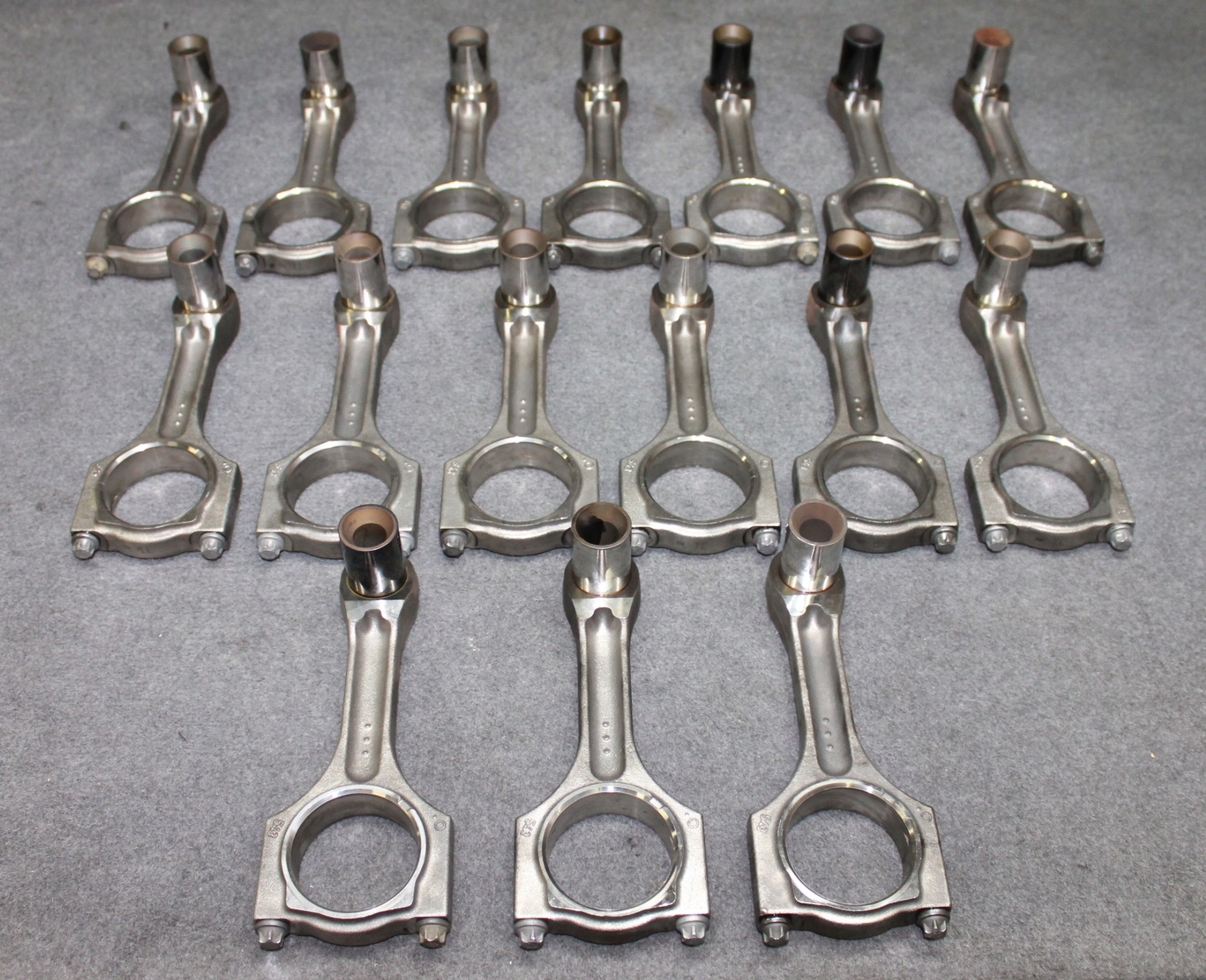 MINI R55 R56 R57 R58 R60 R61 N47c20a 2d ШАТУН РУКОЯТКА - STP 543