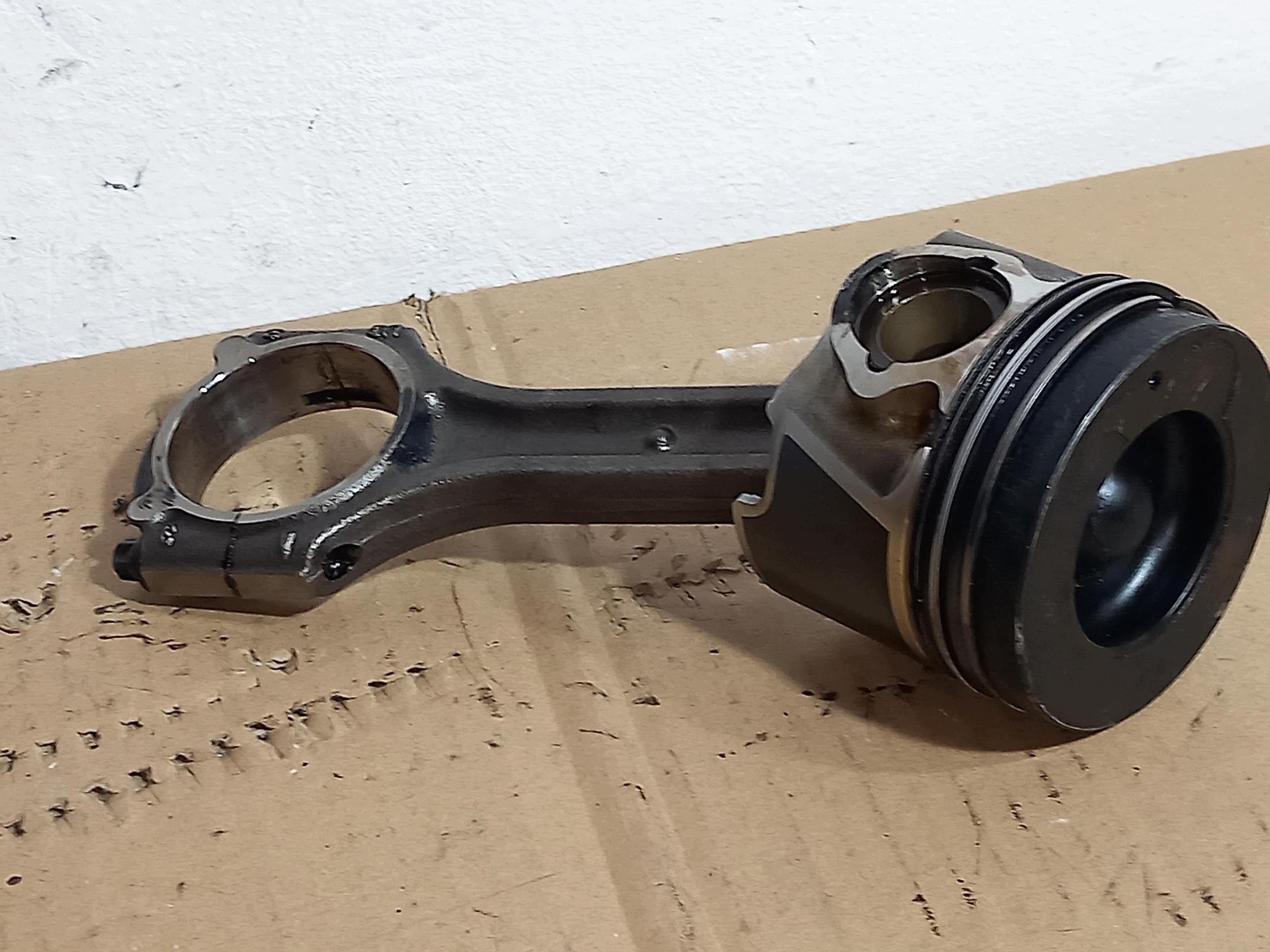 Piston Moteur KIA CEED II 1.6 CRDI 12-18