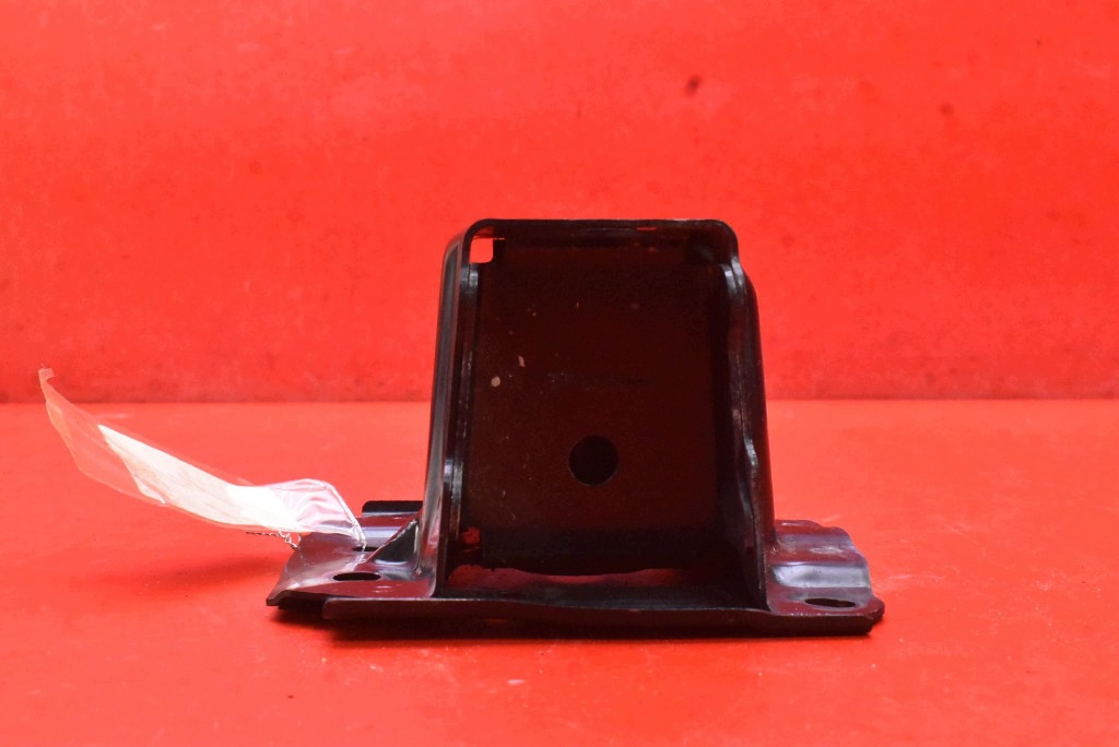 beam tip left rear part TOYOTA YARIS 4 IV GR 20-24