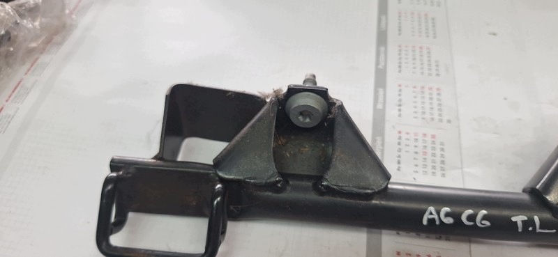 bracket ISOFIX AUDI A6 C6 left rear part