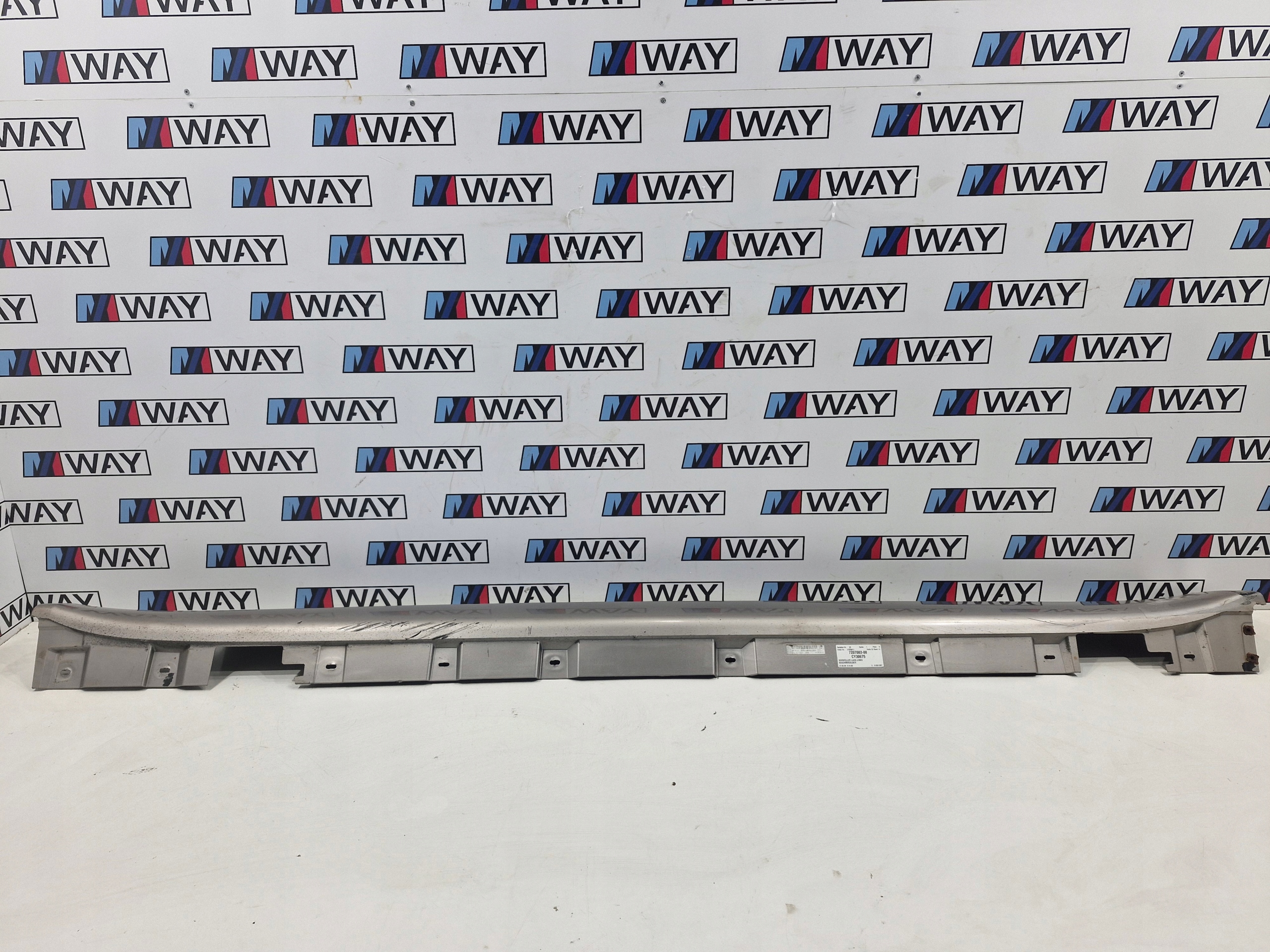 BMW 7 F01 moulding threshold left threshold left colour KASCHMIRSILBER A72 7207003