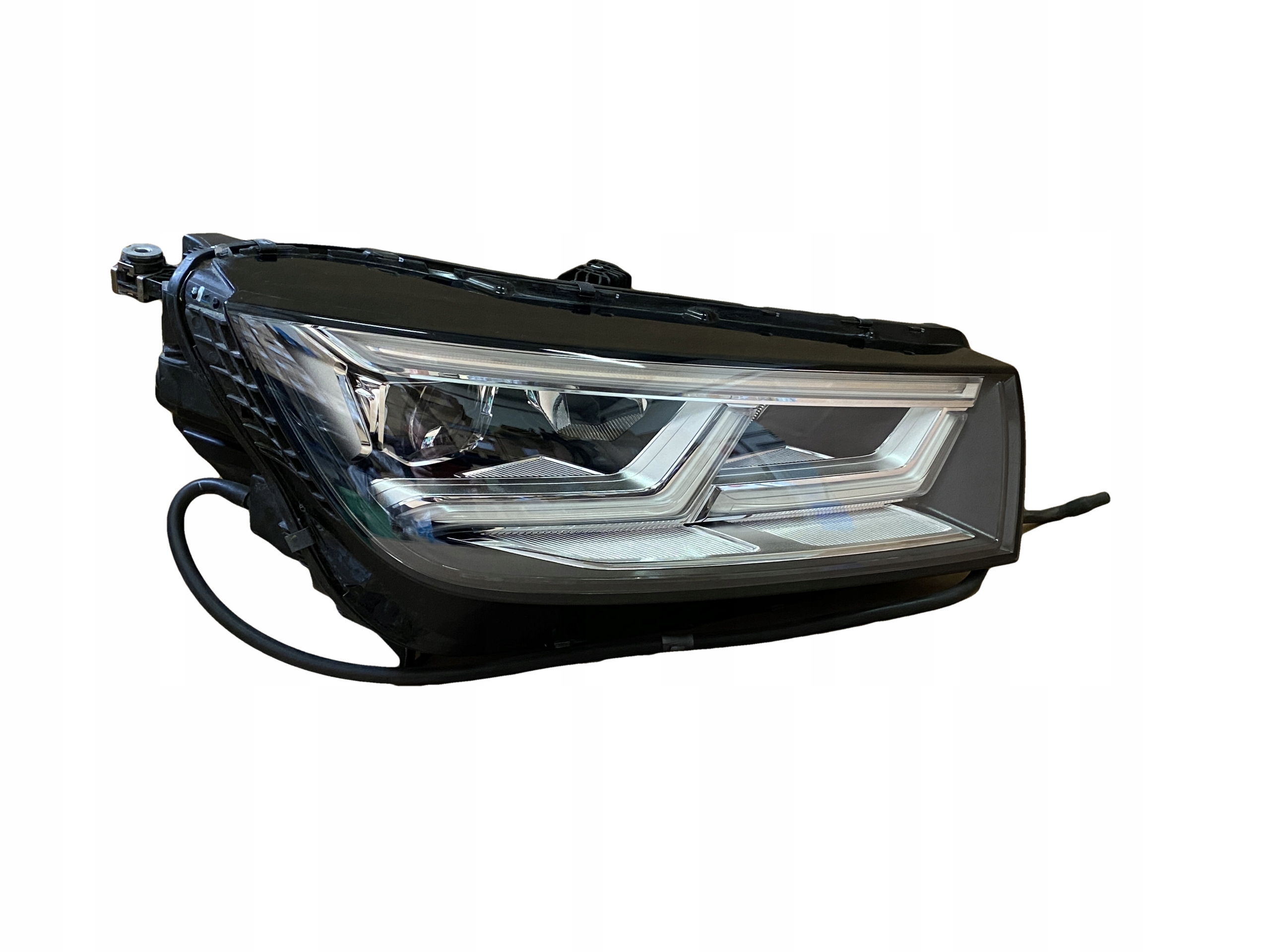 AUDI Q5 80A lights front FULL LED 80A941033