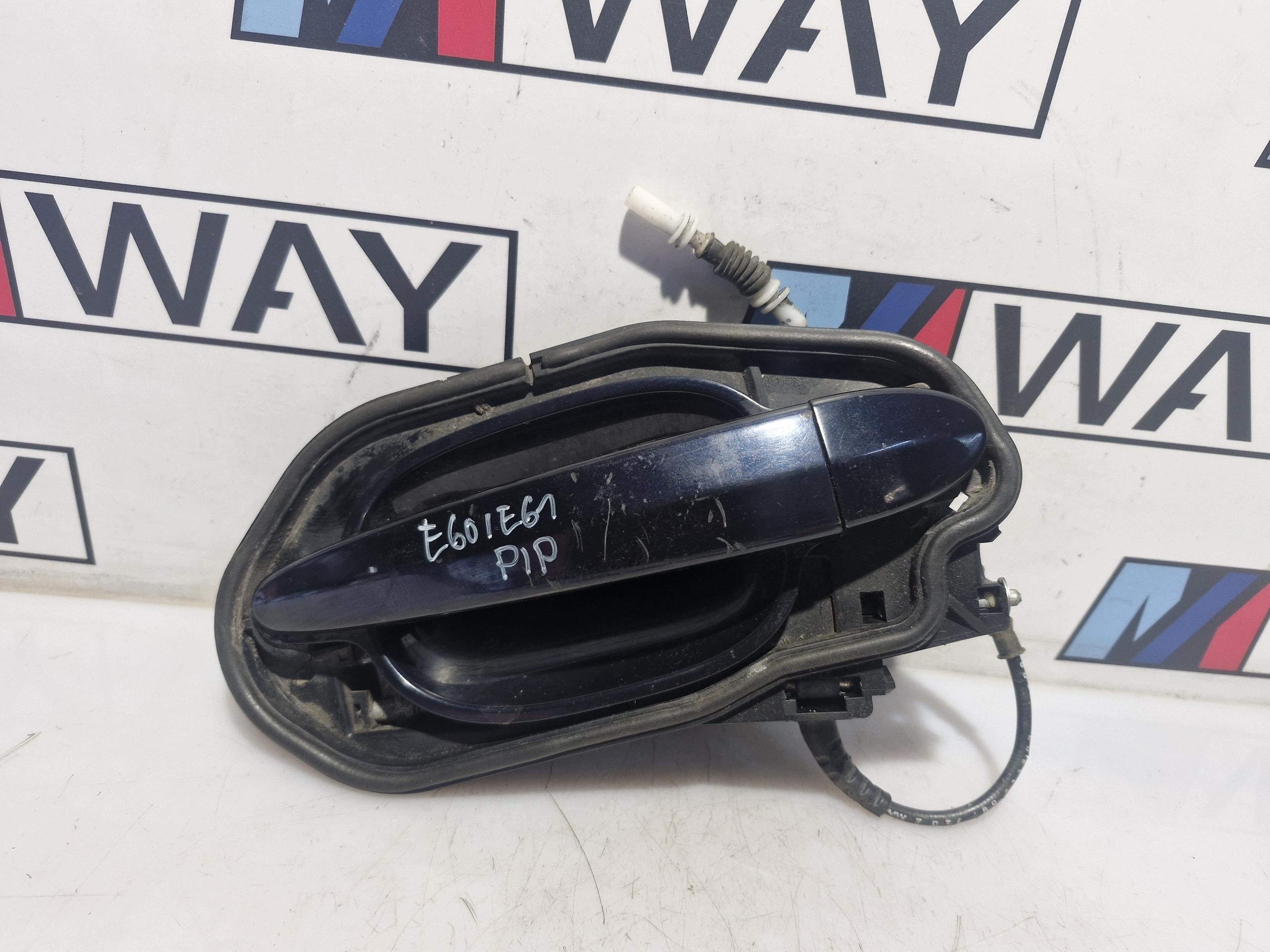 7191590 BMW E60 E61 console holder handle door right front