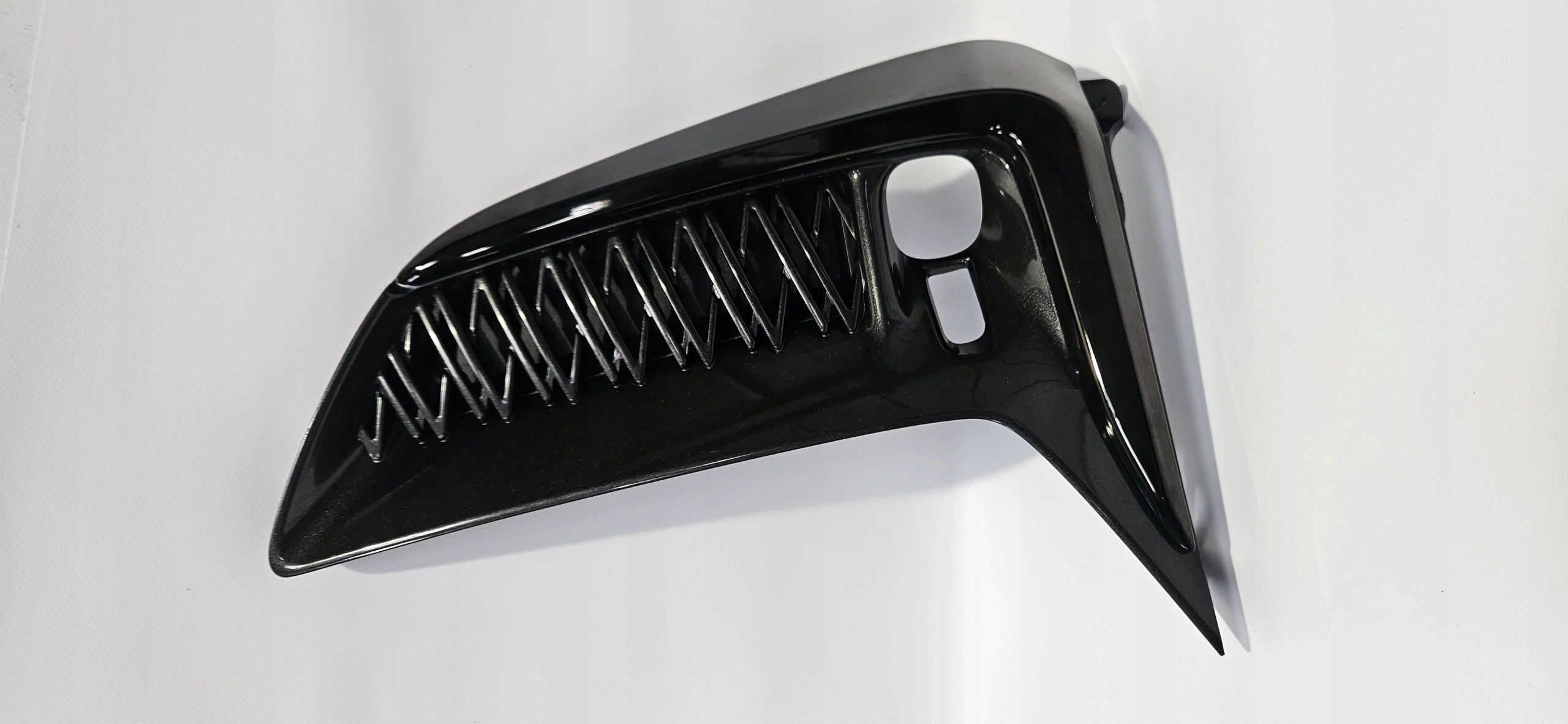 grid of a bumper left LEXUS UX F-SPORT F SPORT