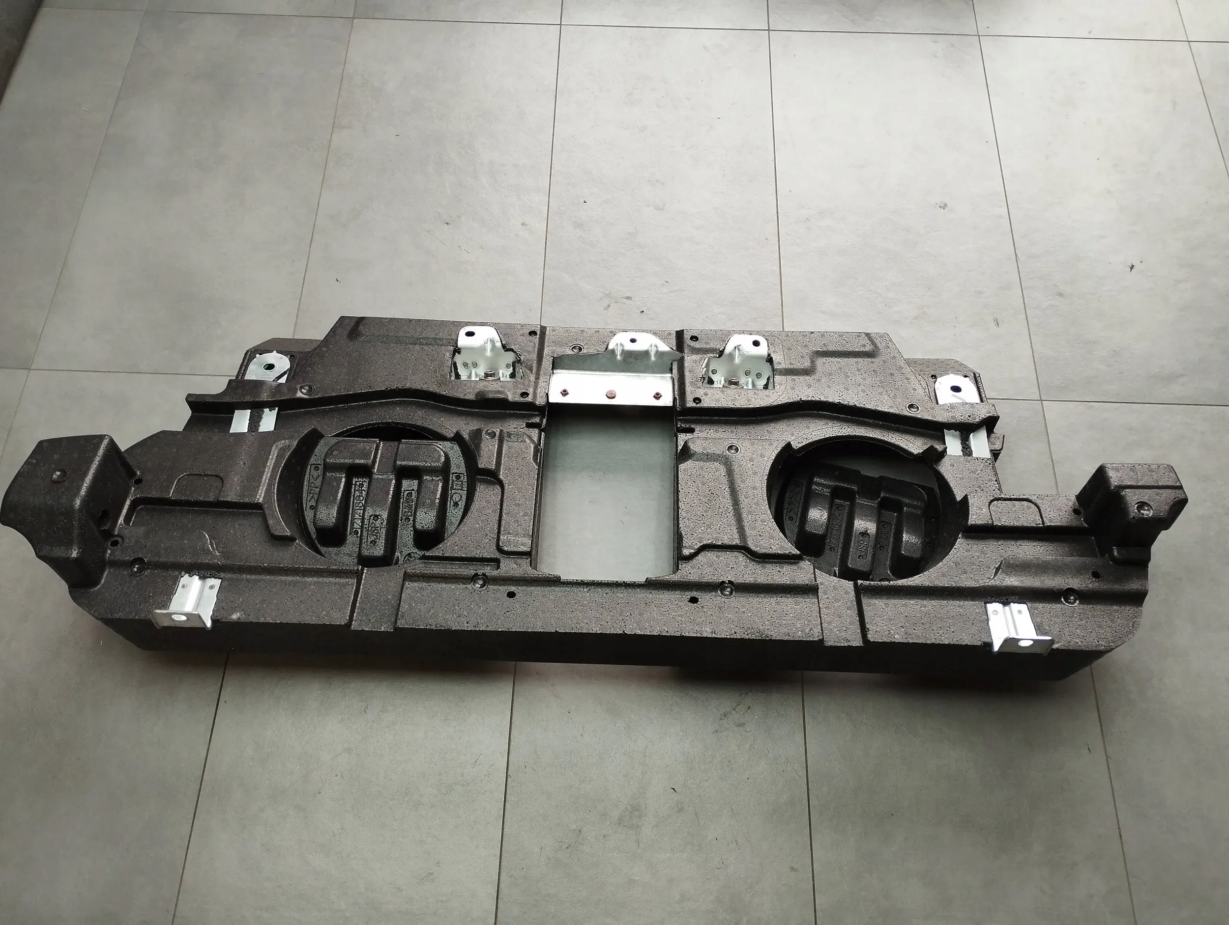 BMW X6 E71 holder PIANKA 728332104