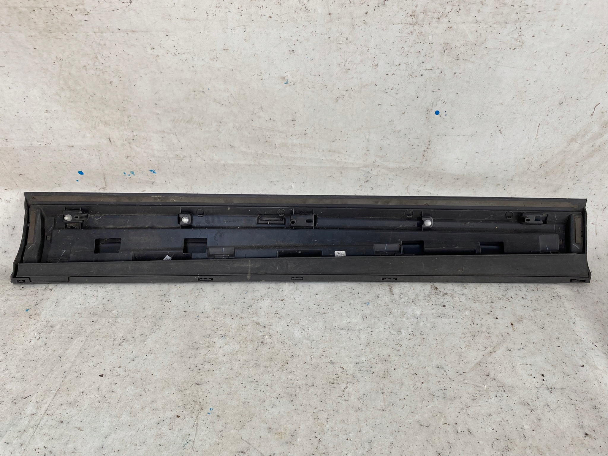 AUDI Q3 8U0 11- moulding door left front 8U0853959D
