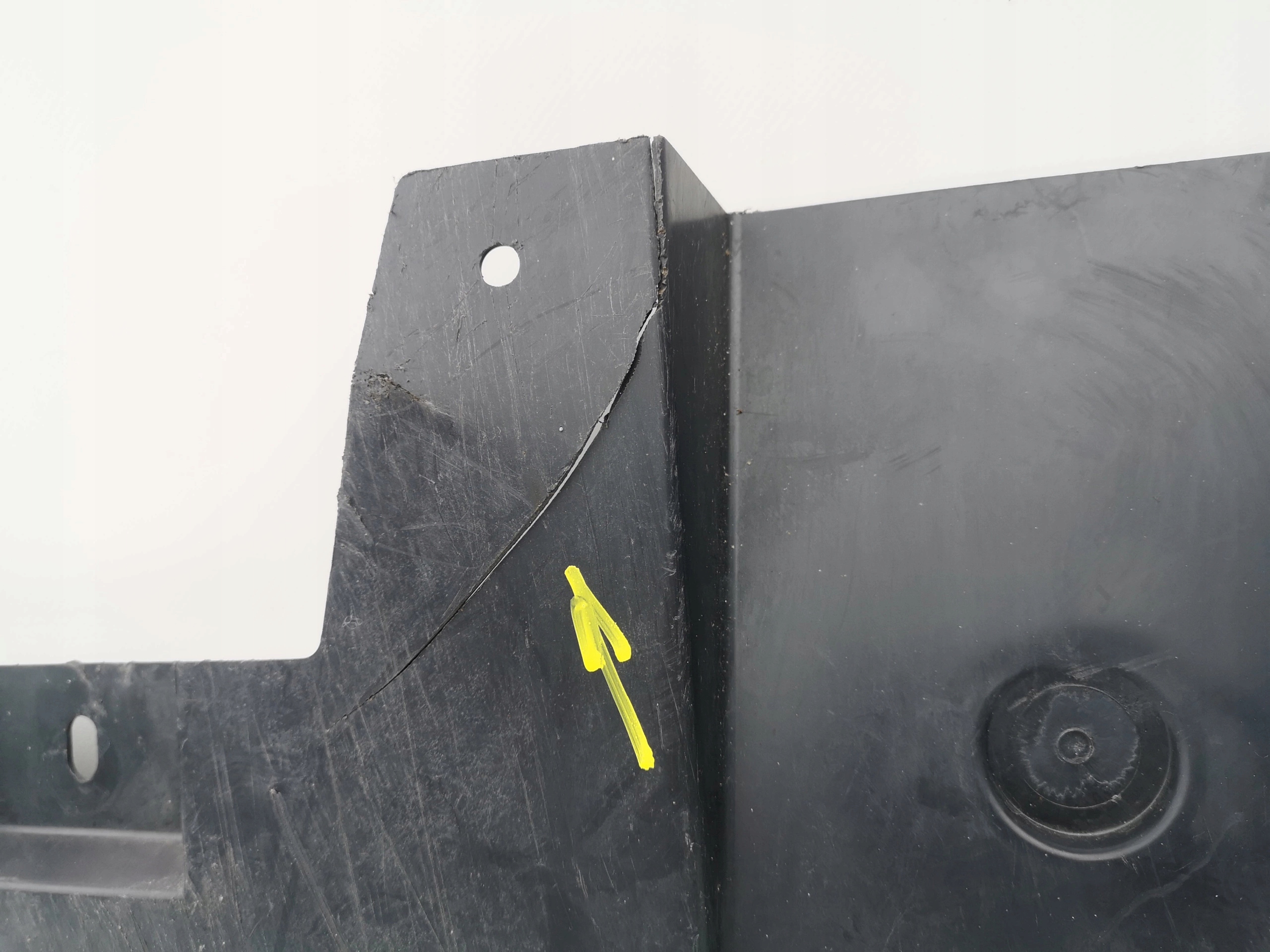 RENAULT TRAFIC IV OSŁONA PŁYTA POD ZDERZAK 214755869R Typ samochodu Samochody osobowe