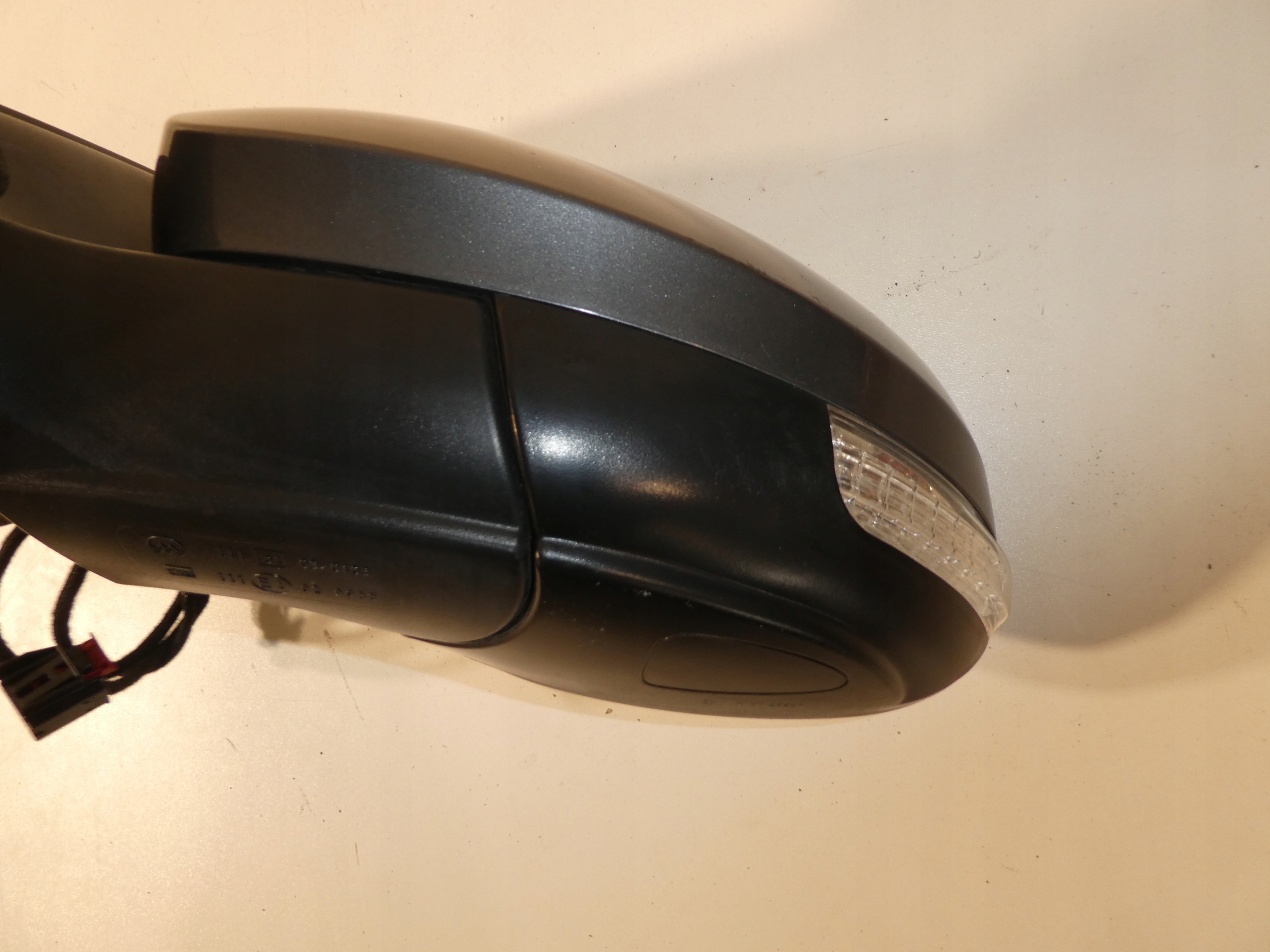 VW TIGUAN mirror left 5N0857933 6 PIN