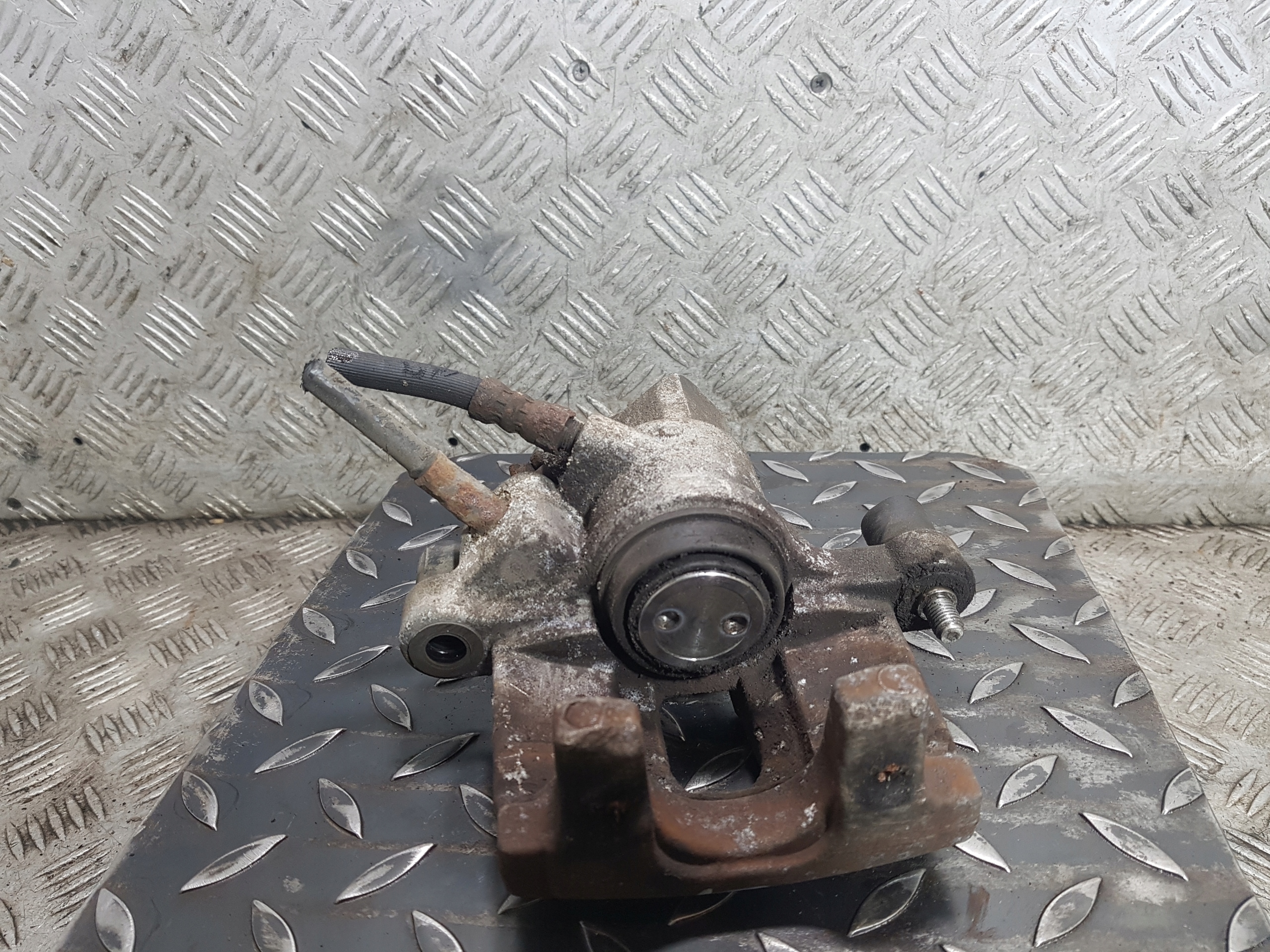 caliper brake right rear part rear MAZDA 3 II 2010 1.6 B