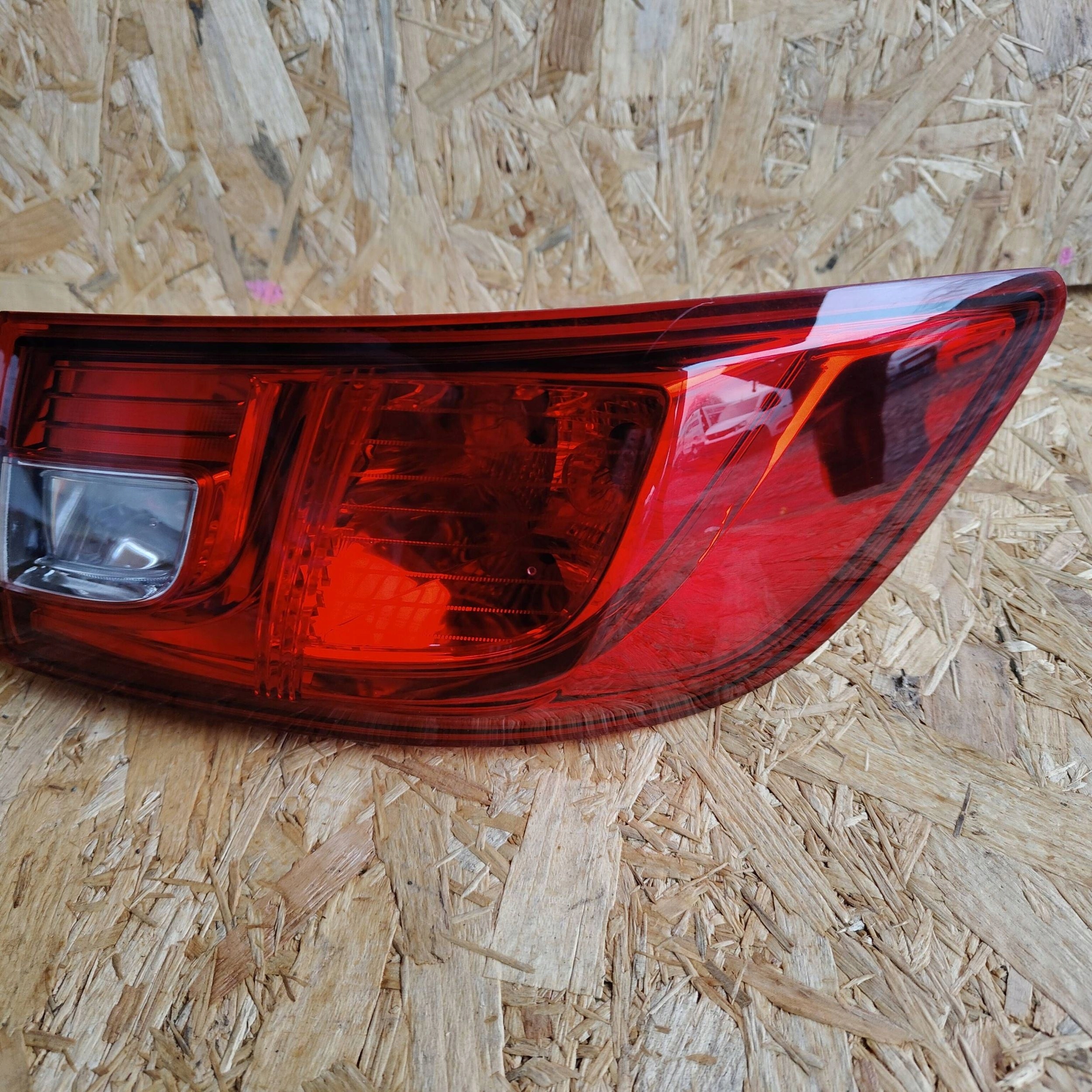 light rear rear part side right Renault Clio IV FR26380204