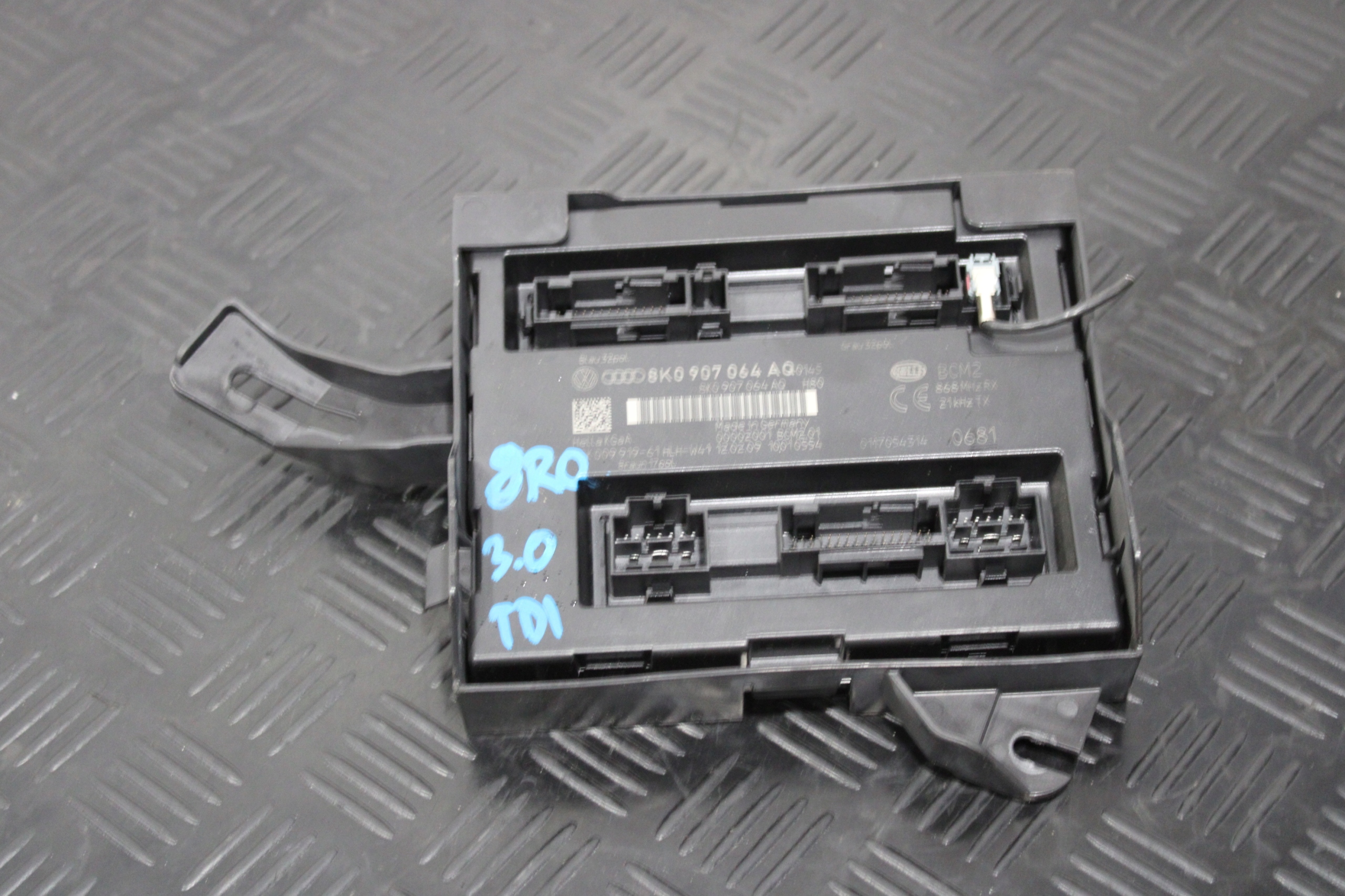 module control unit KOMFORTU AUDI Q5 8R 8R0 8K0907064AQ