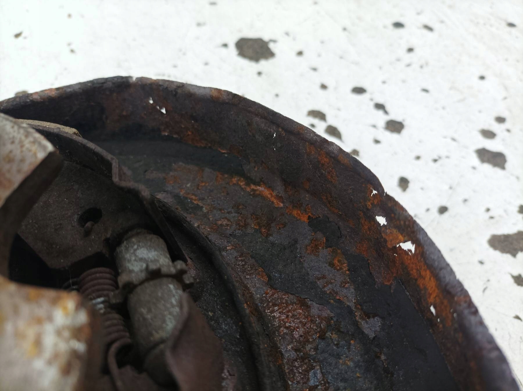 swing left rear part 3.2 D Mitsubishi Pajero III (1999-2006)