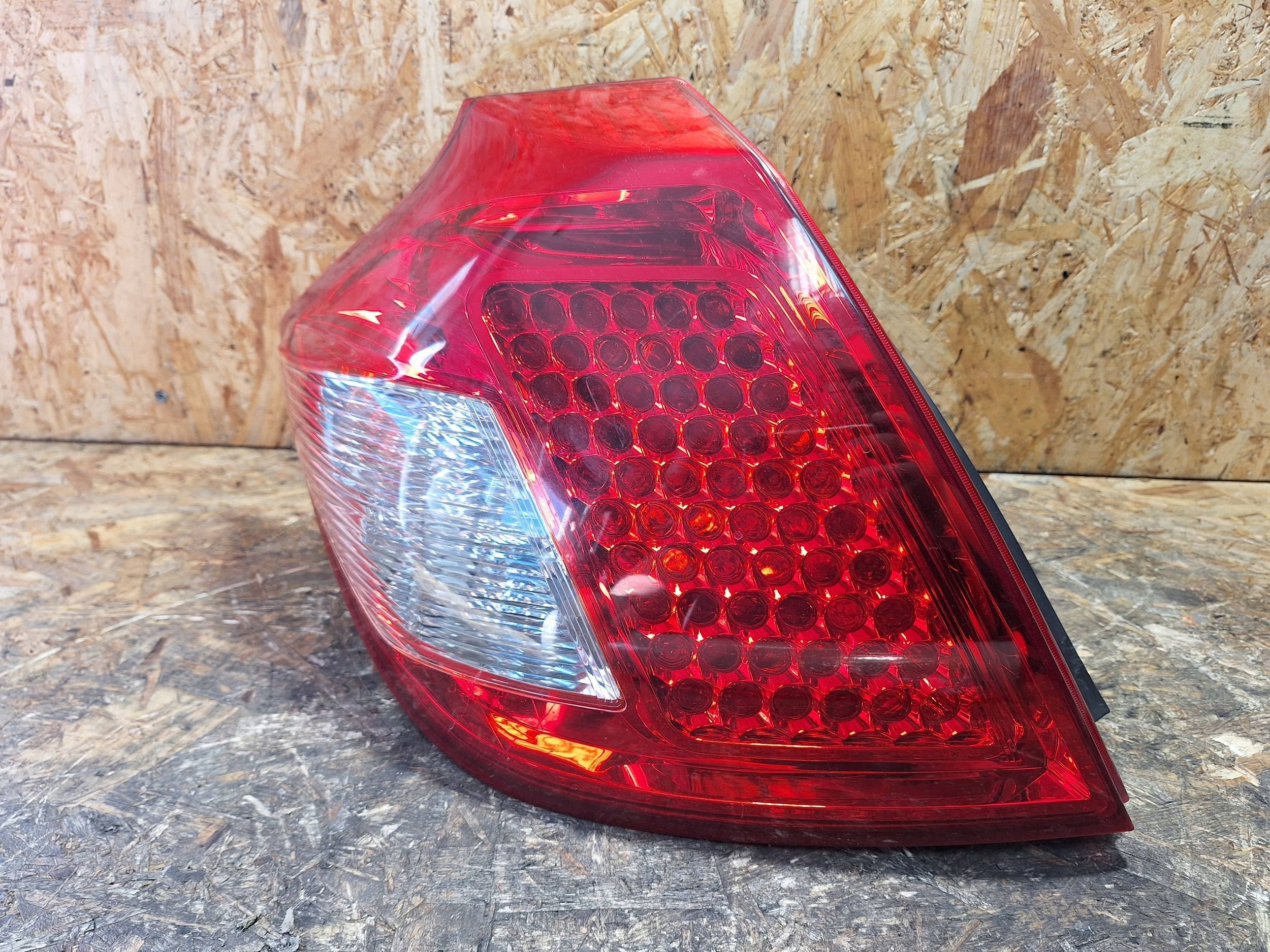 light rear part left KIA CEED and LIFT 09-12 5D 92401-1H0