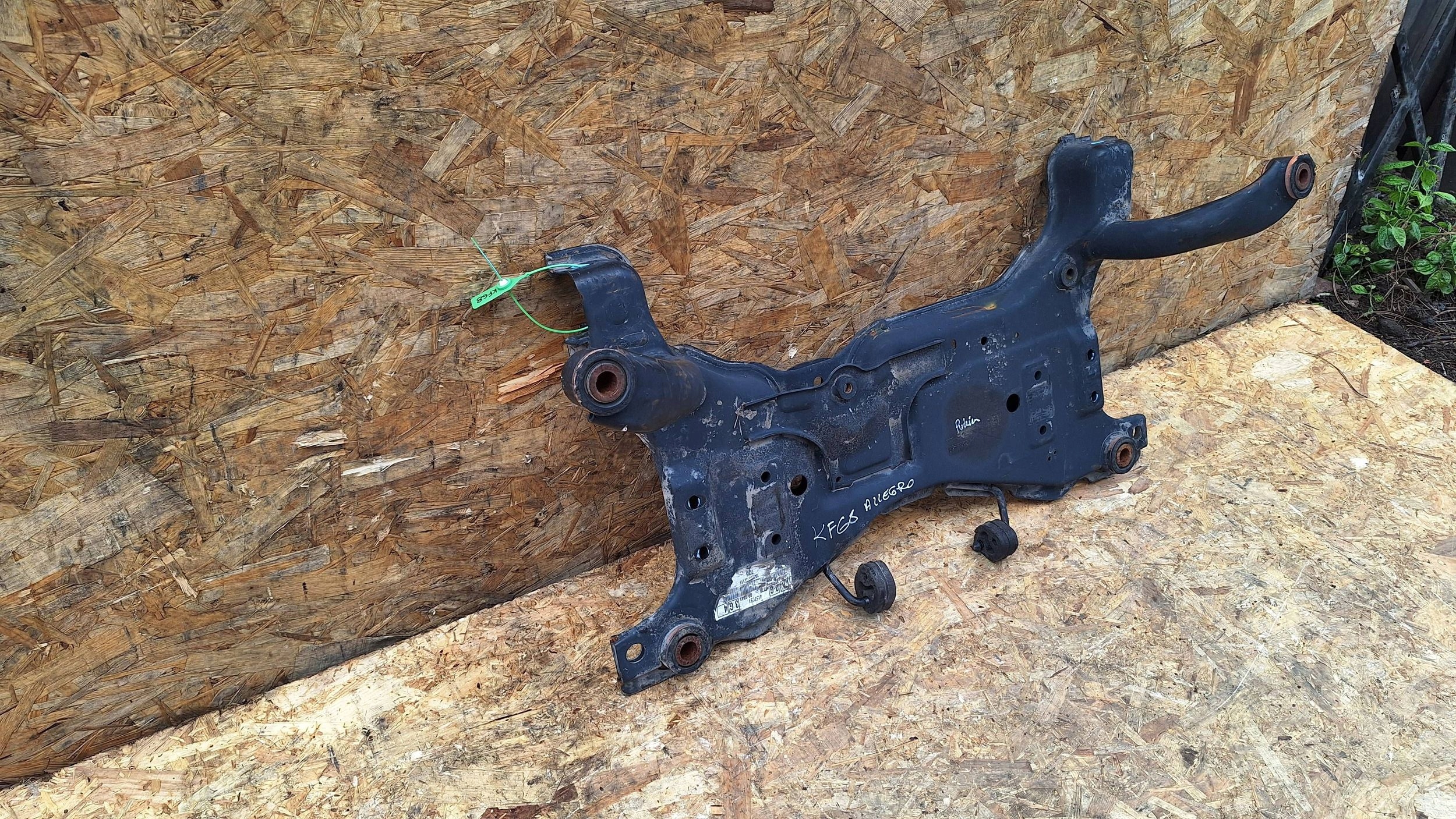 axle beam subframe axle beam FORD FOCUS MK2 C-MAX MK1