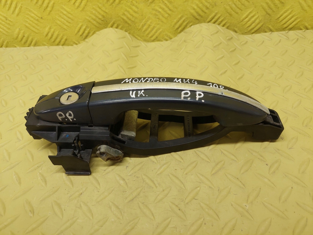 FORD MONDEO MK4 handle right front LAKIER U7