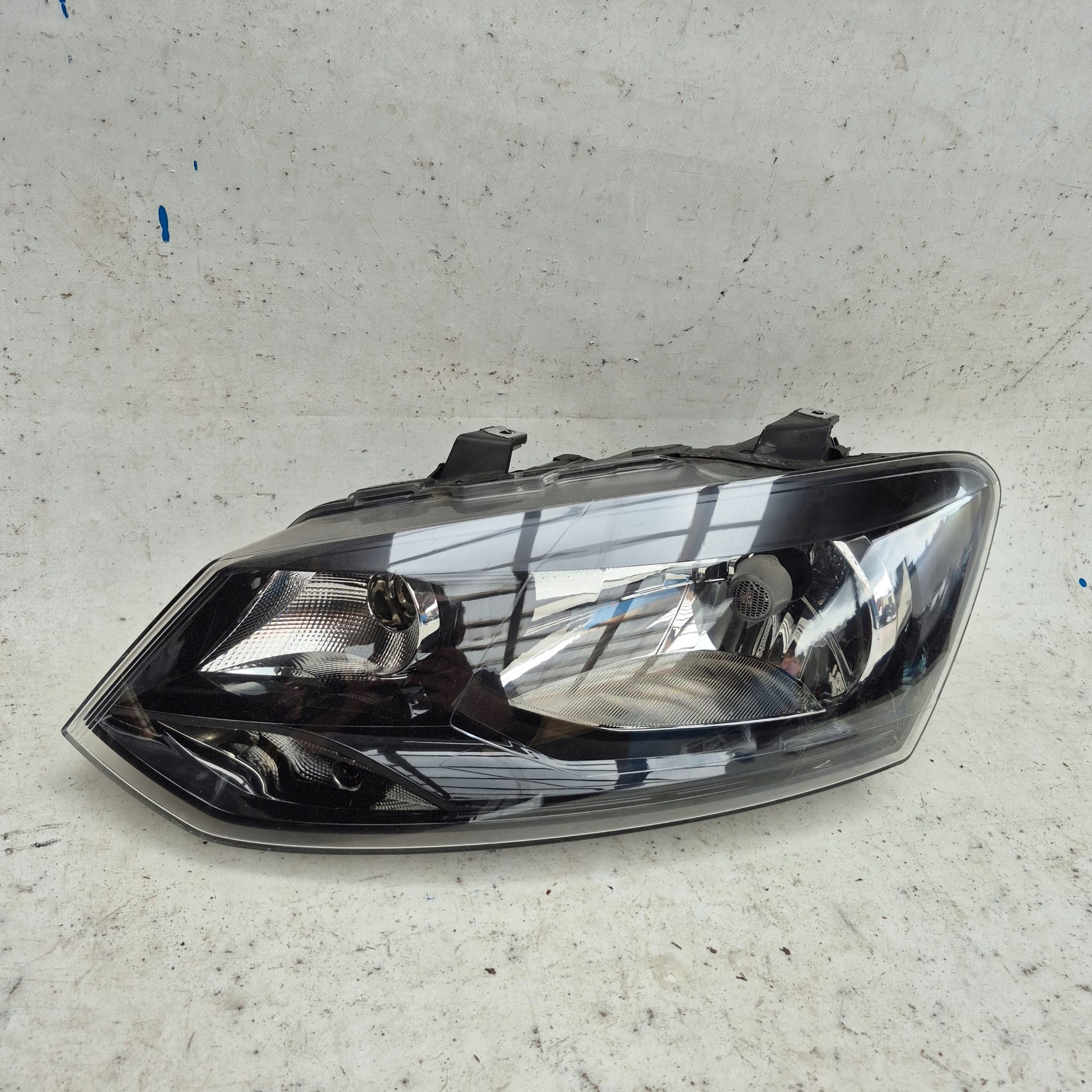 VW POLO V 5 6R 09-14 light left front front 6R1941015E