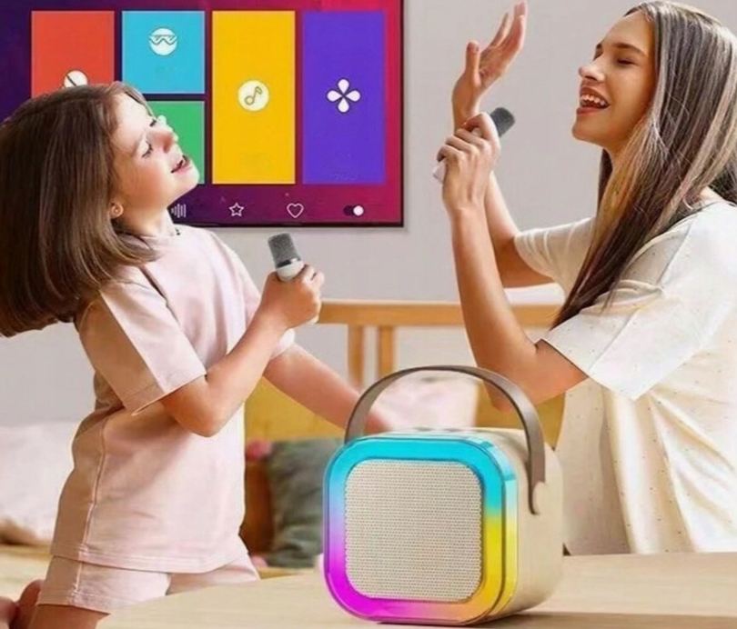 ZESTAW KARAOKE PRZENOŚNY GŁOŚNIK +2 MIKROFONY ŚWIECĄCY EFEKTY DŹWIĘKOWE USB Model KARAOKE RGB 2