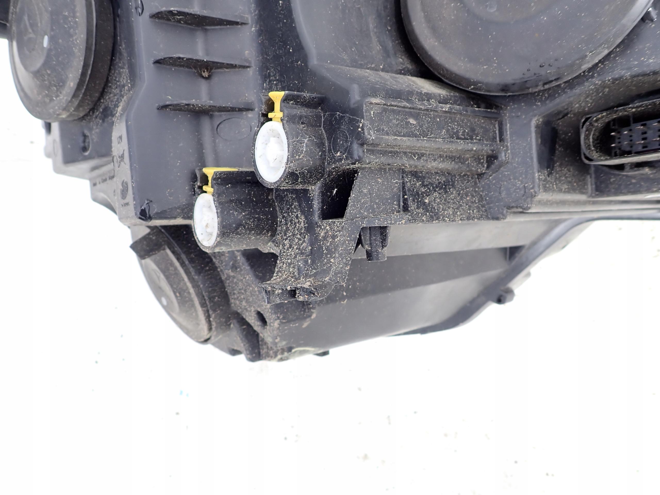 SKODA KAROQ 57B 17- light front front left