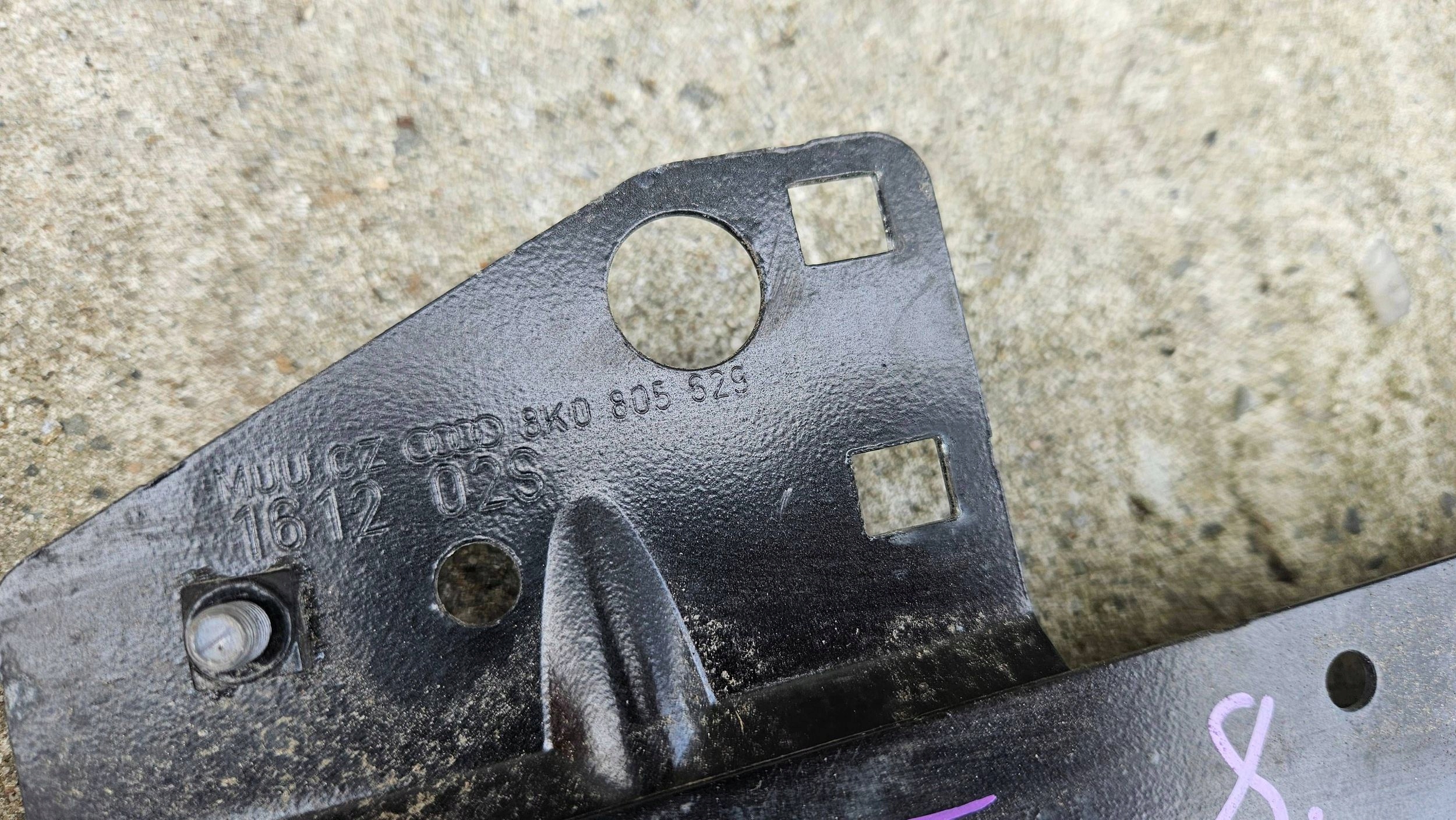 Audi A5 8T 8F Lift A4 B8 8K pillar under the window 8k0805629