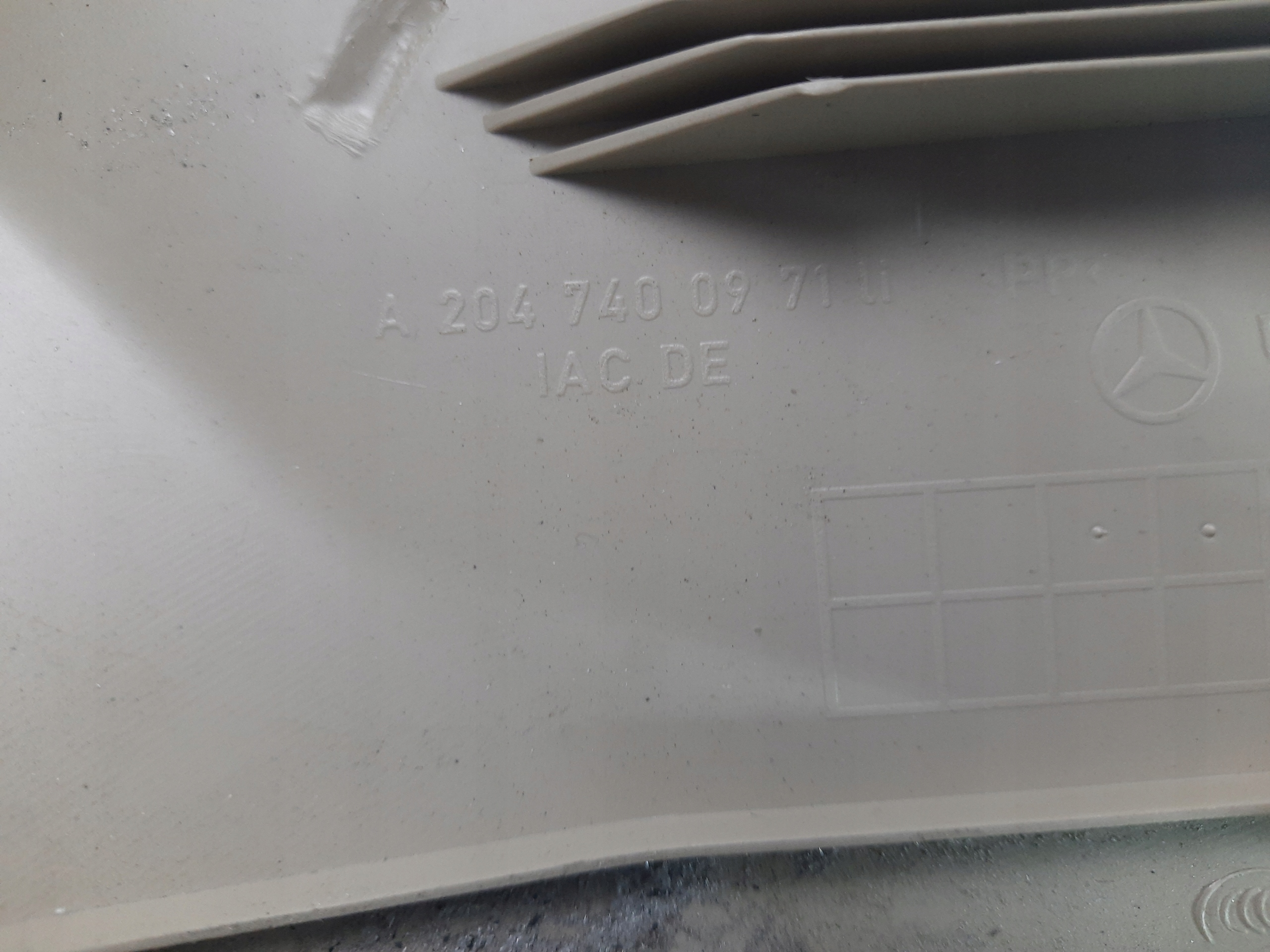 mercedes-benz oe A2047401071