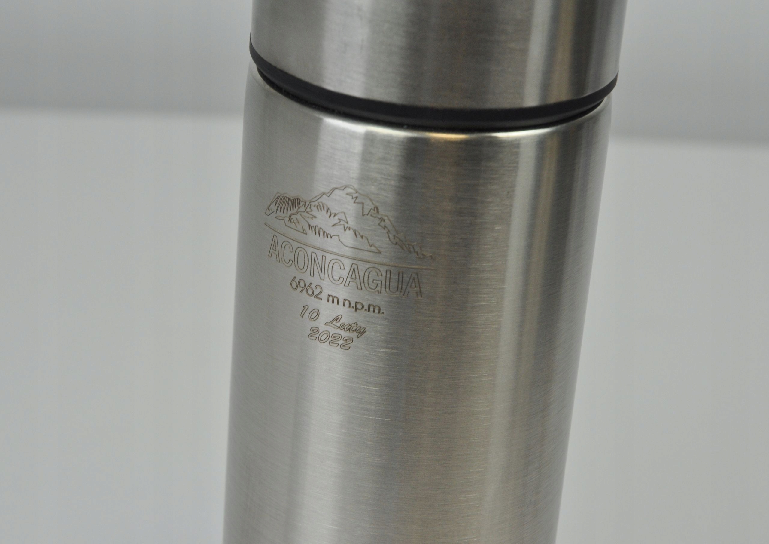 Termos 470 ml logo, grawer SREBRNY 1szt. Materiał metal